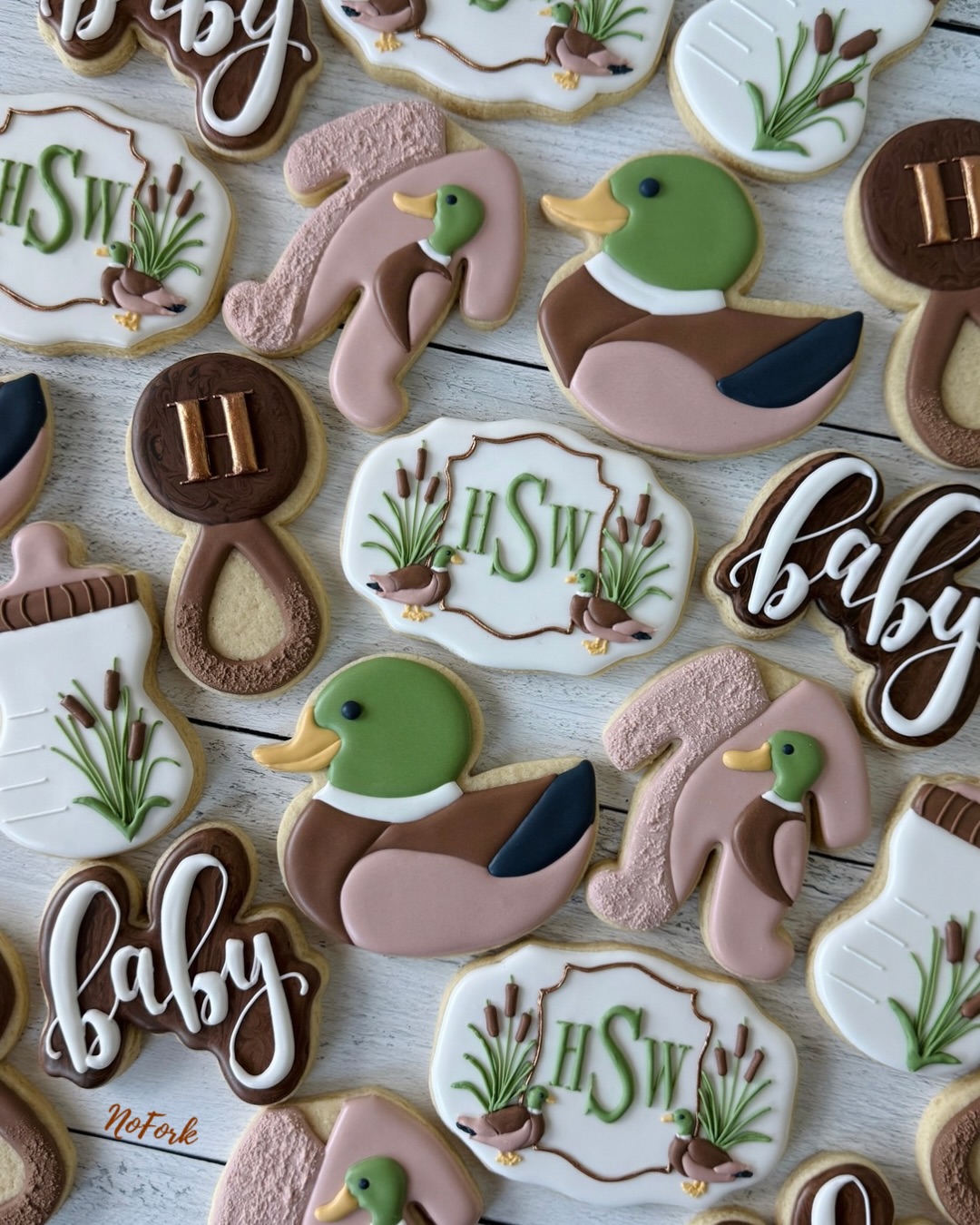 This theme 🦆💚🤎
We SO loved piping all the mallard ducks for a very special baby shower in Idaho. Thank you for choosing NoFork across state lines to welcome a new little one❤️
#nofork #celebratingmadeeasy #eatwithyourhands #noutensilsrequired #custombakery