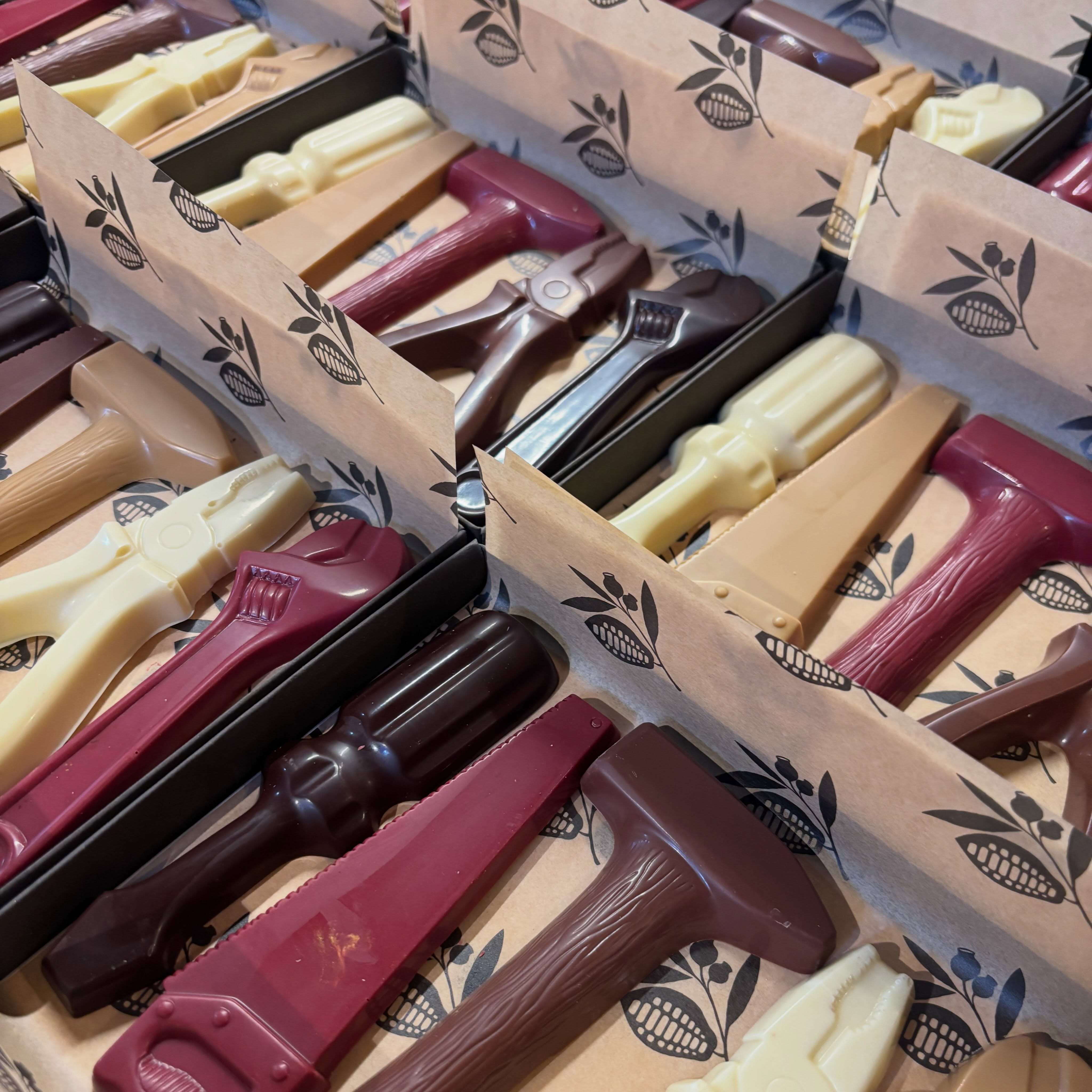 TOOLS TOOLS TOOLS
Father’s Day prep has begun… new this year is our chocolate tool sets 🔧🛠️🪚