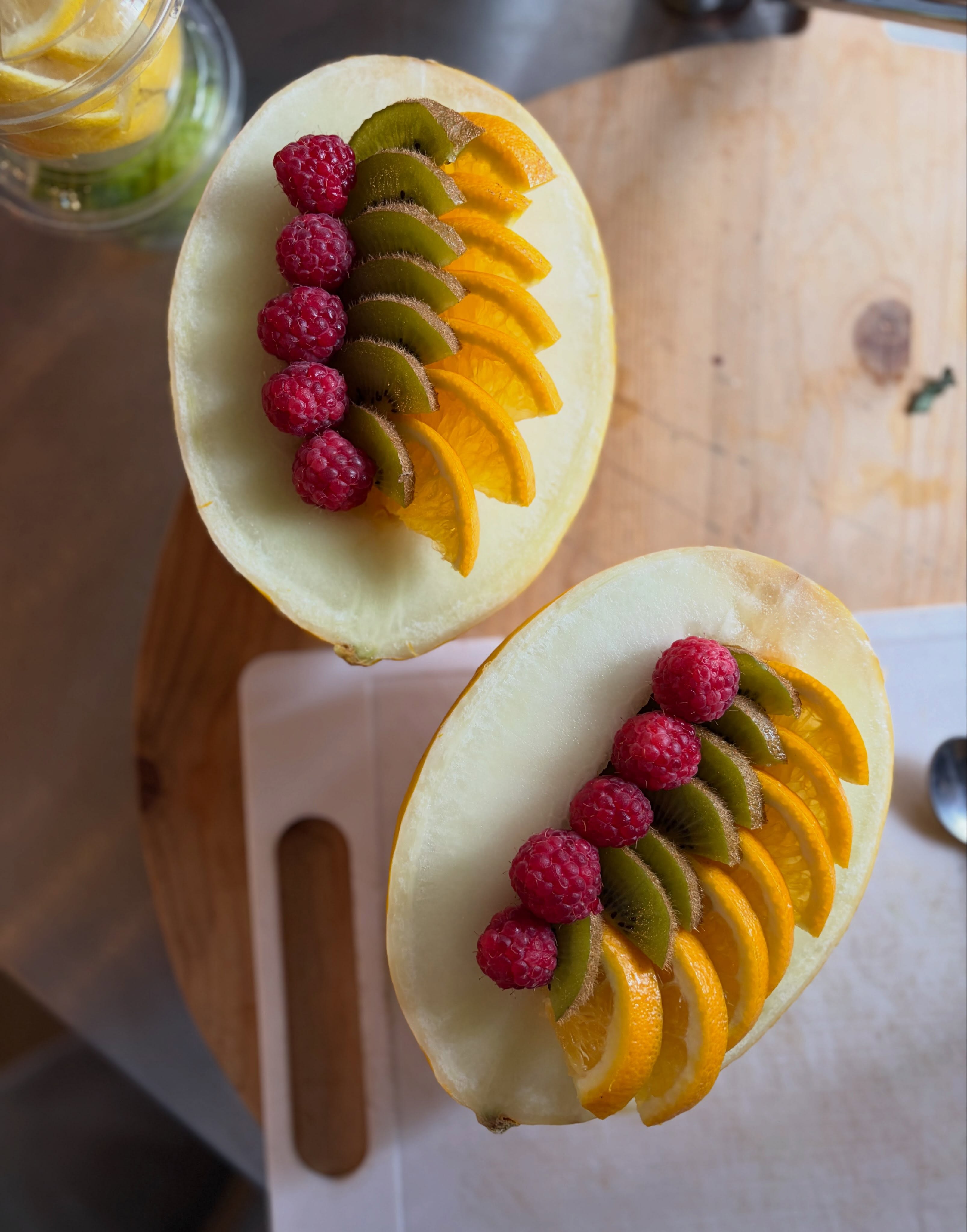 Fresh melon on the cart! Selling fast 😋
#greengrocer