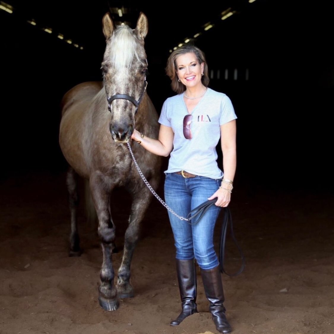 Thank you to @briellecotterman and @influential_leader_agency for creating this amazing moment during one of our in-person media training retreats. I’ve always loved horses and truly believe in their magic, their therapy and the light they bring into the world.
📸 I had to go back and dig through some old photos to the very first time I rose a horse during a Brownie outing…and yes, I am a life long Girlscout🍀 @girlscouts Proud Gold Award Recipient from 1992❤️
kentuckywoman #kyproud #equinetherapy