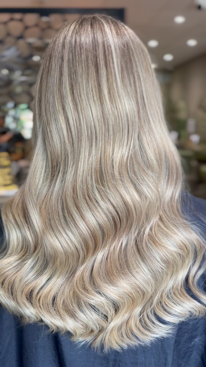 It’s a great day to go Blonde ☀️
A fresh blonde refresh with soft, seamless dimension and the prettiest creamy tones. Isabelle brightened this ladies hair up while keeping everything beautifully blended, so she’ll have a colour that grows out softly and still looks amazing weeks from now.
Finished with a fresh cut and soft waves because nothing beats that just left the salon feeling. 🤍
If your blonde is feeling a little dull, grown out or lacking that luxury finish, we’d love to help. There’s nothing better than walking out with hair that makes you feel your absolute best.
Book your colour consultation today by calling us on 01509 621162 or book online via our website
#hairstylist #blondehair #hairenvy #longhairstyle #leicesterhairstylist