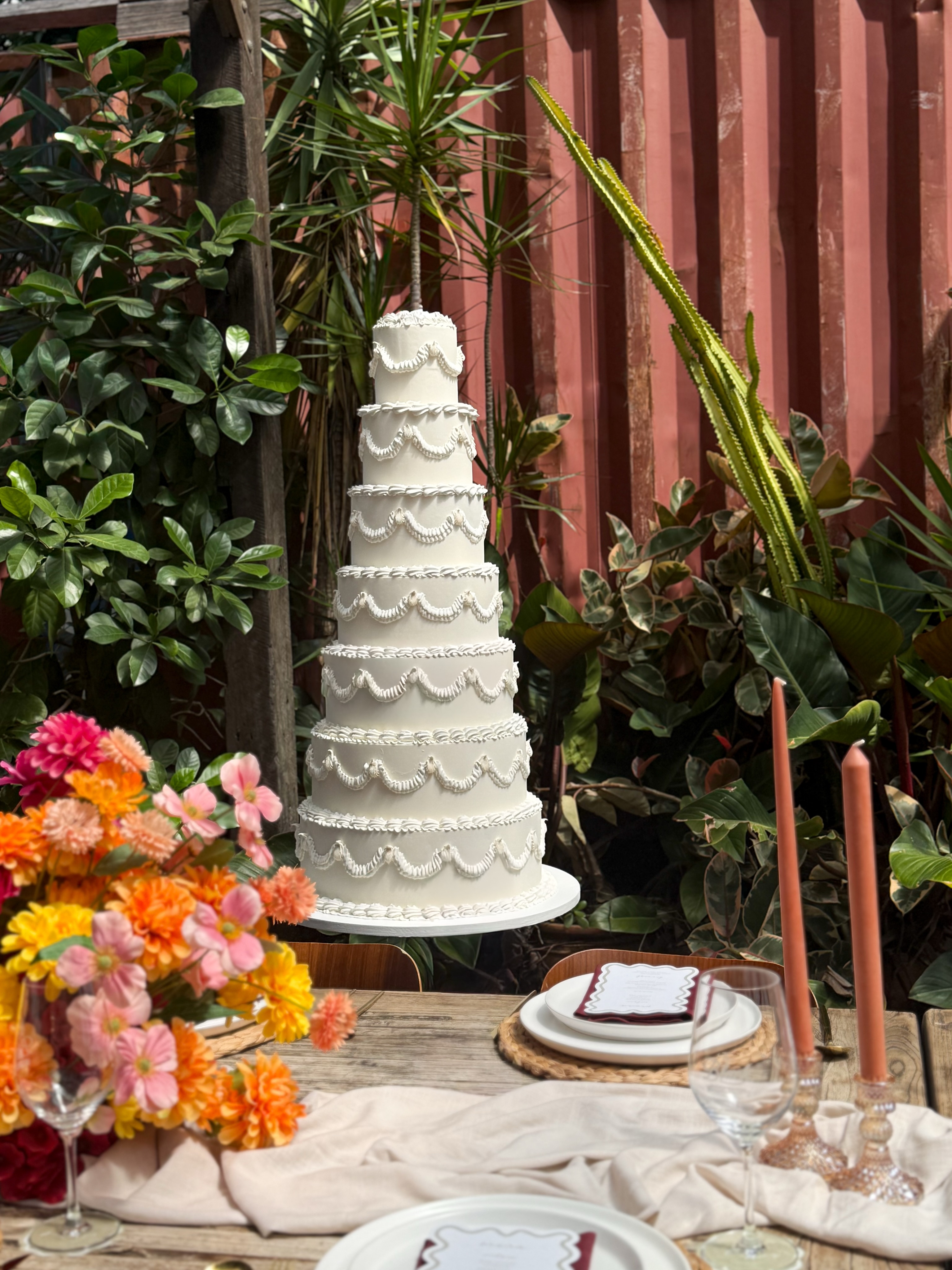 7 Tier Lambeth Beauty, one of our Hire Cake displays from the Brisbane Wedding Trail we were apart of earlier this year 🤍
Venue @theblackbrisbane
Table Setting & Florals @popupeventco
Brisbane Trail @wedmeweddingtrails
#lambethweddingcake #7tierweddingcake #kaikaicakery #largeweddingcake #weddingcakehiregoldcoast