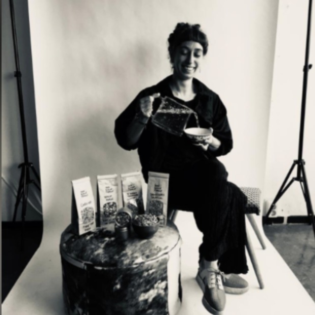 What a super cute throw back to 2019!
How much I've grown as a woman, a tea maker and a business owner....
Ah the packaging back then, each one hand written and stamped. For a while I was even handwriting the logo and stamping it with the first little face of the logo.
It's funny to see how a lady wanted to come through on the logo, until i met the wood witch that is the logo today!
What a throwback!
So many iterations! So much work and growth!
Well done me! I love me and Her Belle Tease and THANK YOU SO MUCH for all my supporters and encouragers so many blessings to you for helping me help others!
❤️❤️❤️