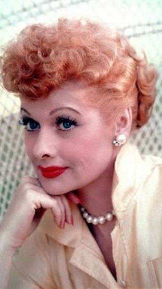 A classic style transformation! 🎬✨
Inspired by I Love Lucy, our talented students put their skills to work, successfully recreating the timeless, iconic look on mannequin models. Exceptional technique and creativity! 👏✂️
#ILoveLucy #HairTransformation #Hairstyling #VintageHair #Cosmetology BeautyEducation BehindTheChair HairStylistLife CreativeStyling Hairstyles