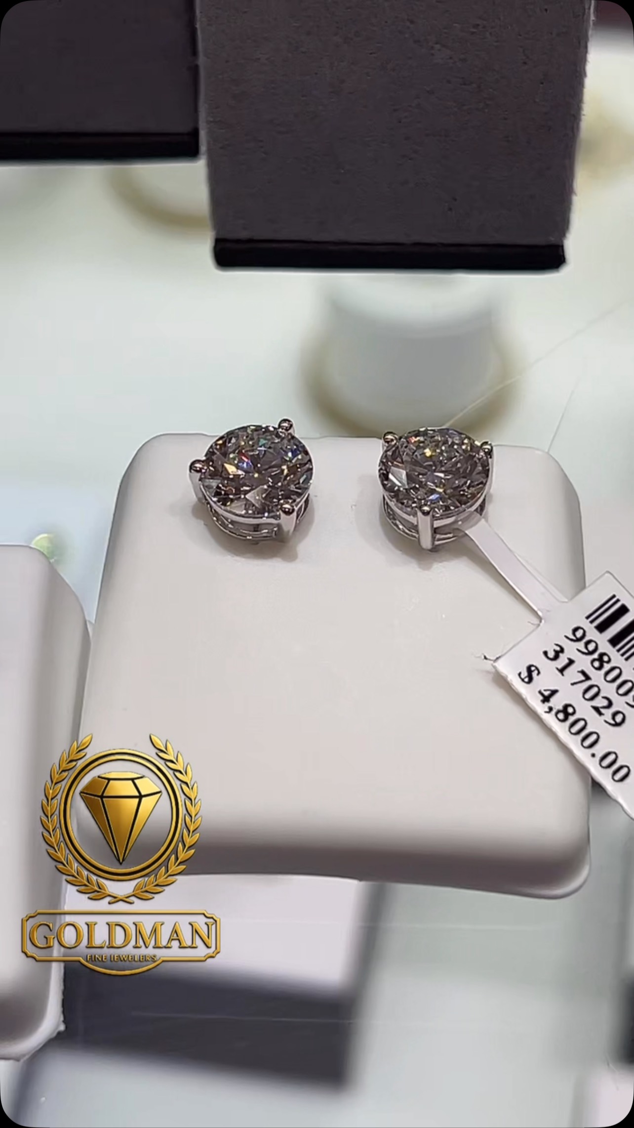 💎 LAB DIAMONDS ARE TAKING OVER 💎
Goldman Fine Jewelers
📍 Kenner, LA - 3315 Williams Blvd
📍 Ridgeland, MS - The Ridgeland Mall
ALL LAB DIAMONDS IN STOCK - ALL SIZES AVAILABLE ✨
1ct, 2ct, 3ct and up - rings, earrings, pendants, tennis bracelets!
Don’t see your size? No problem - if we don’t have it, we can special order it JUST FOR YOU, very quickly!
Bigger diamond. Same sparkle. Better price.
💳 90 Days Same As Cash
💳 12 Months Interest-Free Financing
📲 DM us on any platform for pricing
📞 Call today - Your diamond is waiting!
#LabDiamonds #LabGrownDiamonds #GoldmanJewelers #KennerLA #RidgelandMS RidgelandMall
