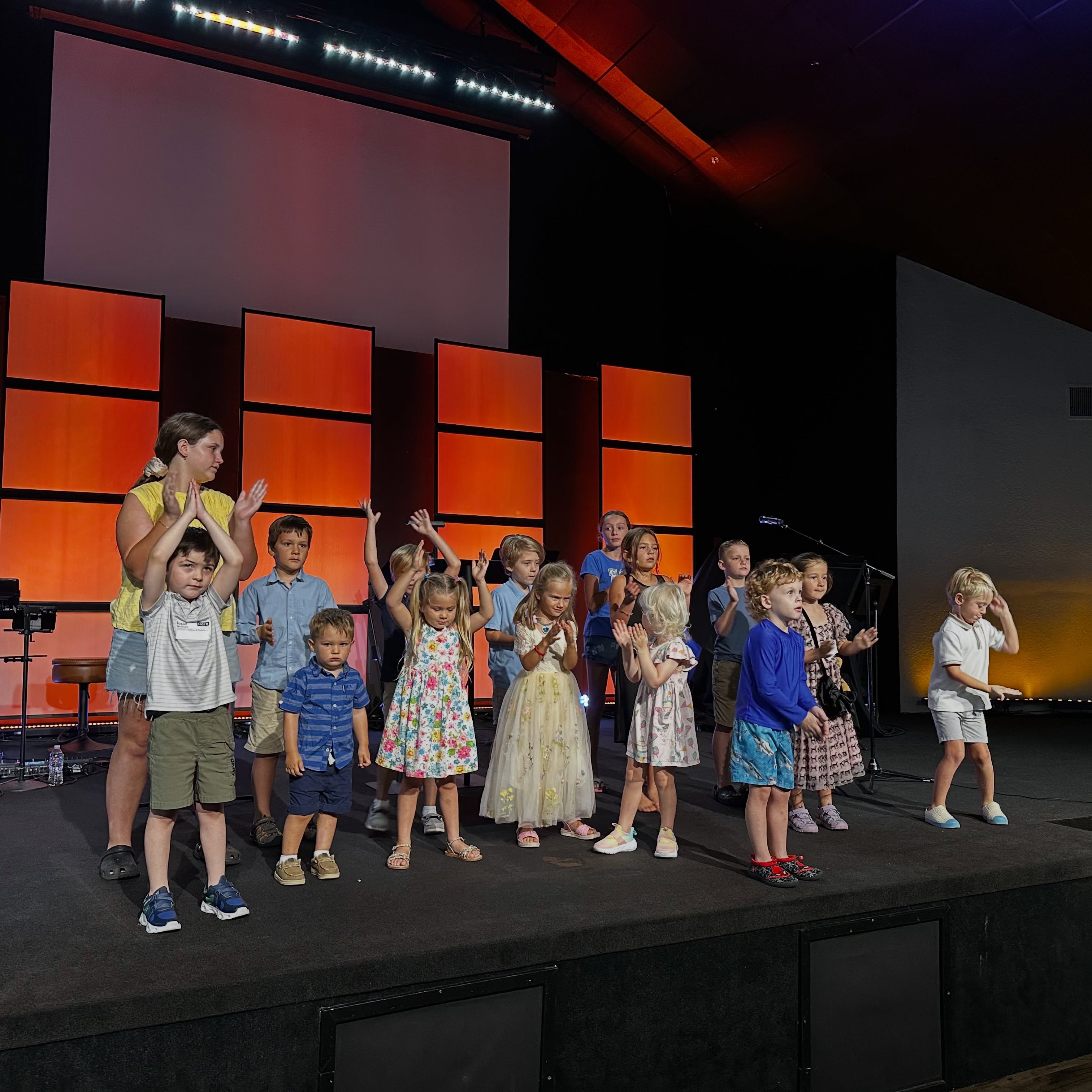 🗣️ What a GLORIOUS day as Emmaus Kids shared the verses they have been learning and led us in a song! 🎶
We love seeing our Kids worship Jesus! 🧡
_______
Join us each Sunday morning in Emmaus Kids for a church experience that’s safe and fun— without neglecting quality Bible Teaching.
🧡 Emmaus Kids
⏰ 10AM
📍608 W Oakland Ave