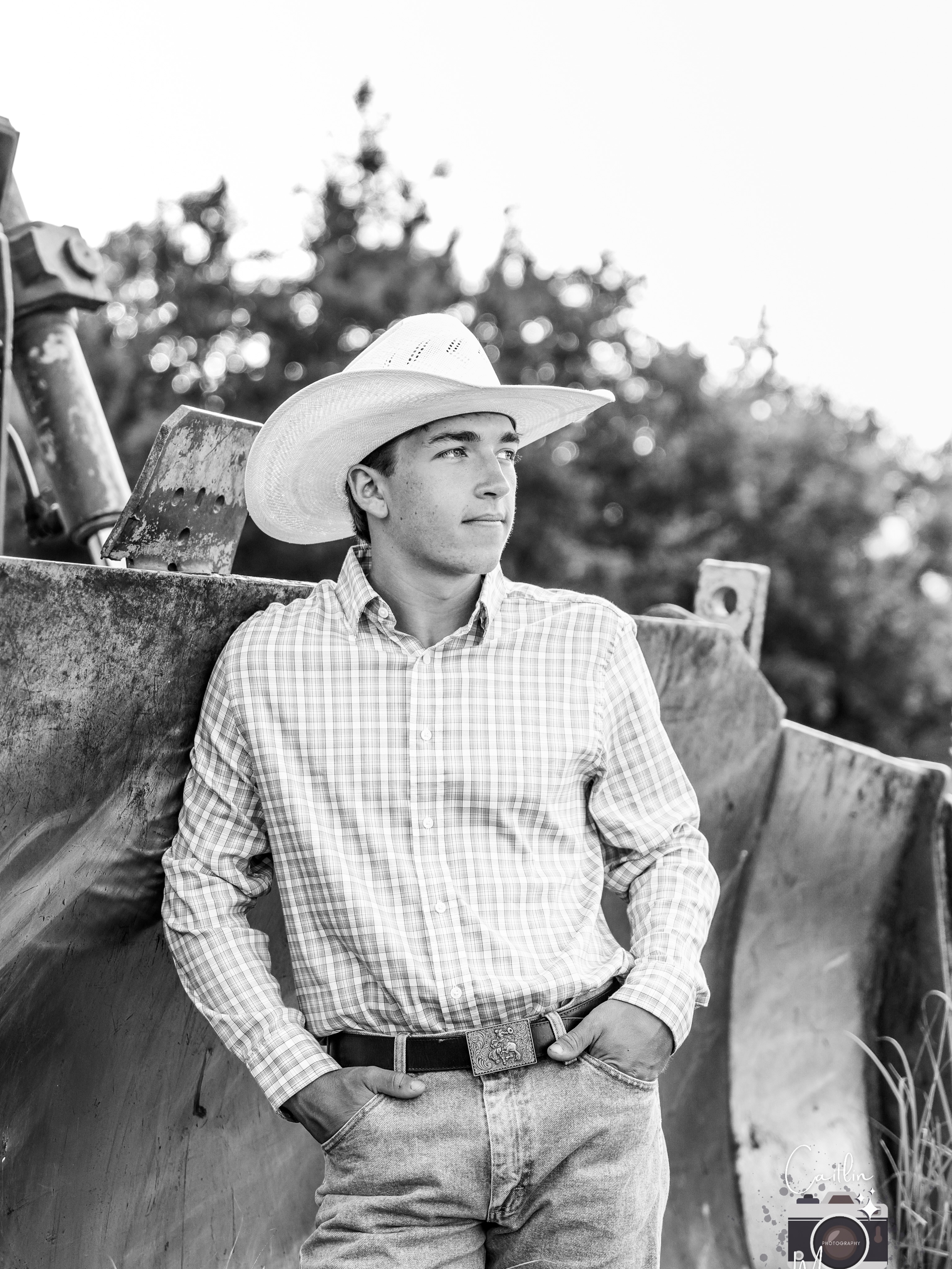 Mom said senior pictures. He heard “bring the dozer.” 🚜🚜