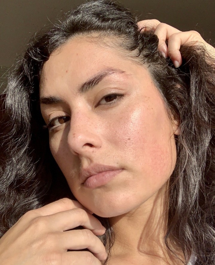 Fresh face in, transformed skin out 💙✨
Every client walks into your treatment room with a goal, and it is your expertise that turns that into visible results
From the first cleanse to the final step, in clinic treatments lay the foundation for change, but it is the right home care that maintains and builds on those results
By pairing professional treatments with a tailored at home routine, you create consistency, support the skin between visits and deliver long term transformation 🙌
Because real skin journeys happen both in the clinic and at home
#salonconnectau #salonconnect #professionalskincare #skintherapist #estheticianlife #treatmentroom #clientresults #skincareprofessionals #cliniccare #resultsdriven #aesthetics #beautybusiness