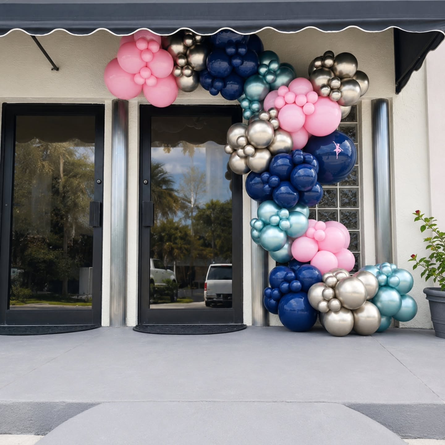 ✨ Congratulations, Coastal Pointe!
We are so excited to congratulate @coastalpointedanceboutique on their Grand Opening!
Thank you, Coastal Pointe, for trusting us to help make your grand opening extra special. We loved creating this custom design with their beautiful space in mind!
Here’s to an amazing new chapter and many, many years of success! 🥂🎉