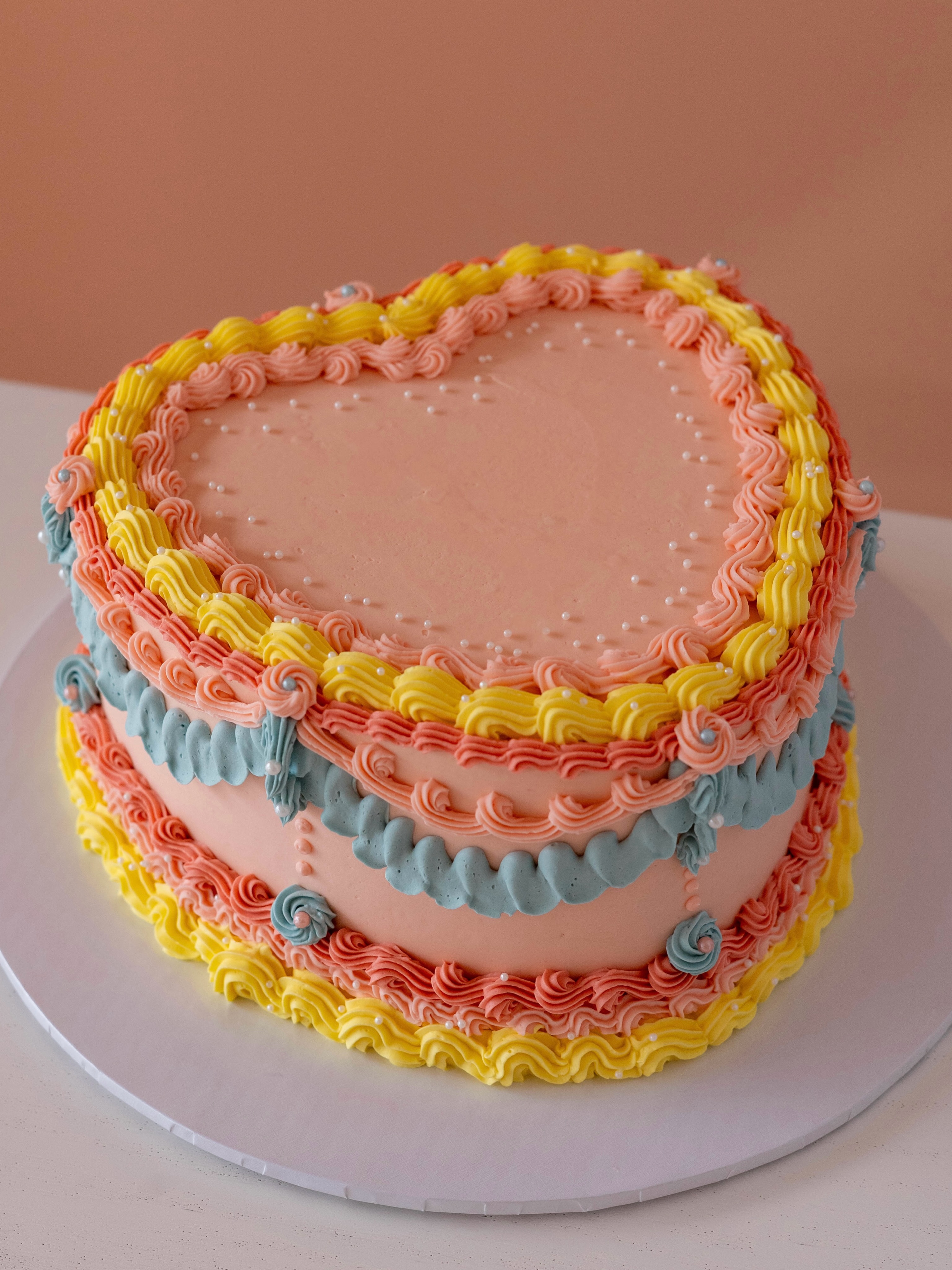 Our custom cakes were part of so many beautiful celebrations this summer- from weddings & birthdays to graduations, bridal showers & baptisms! ๐ฐโจ
Itโs always an honor to be part of these sweet moments & weโd love to create something beautiful for your next celebration! Visit our website to place your order ๐ค