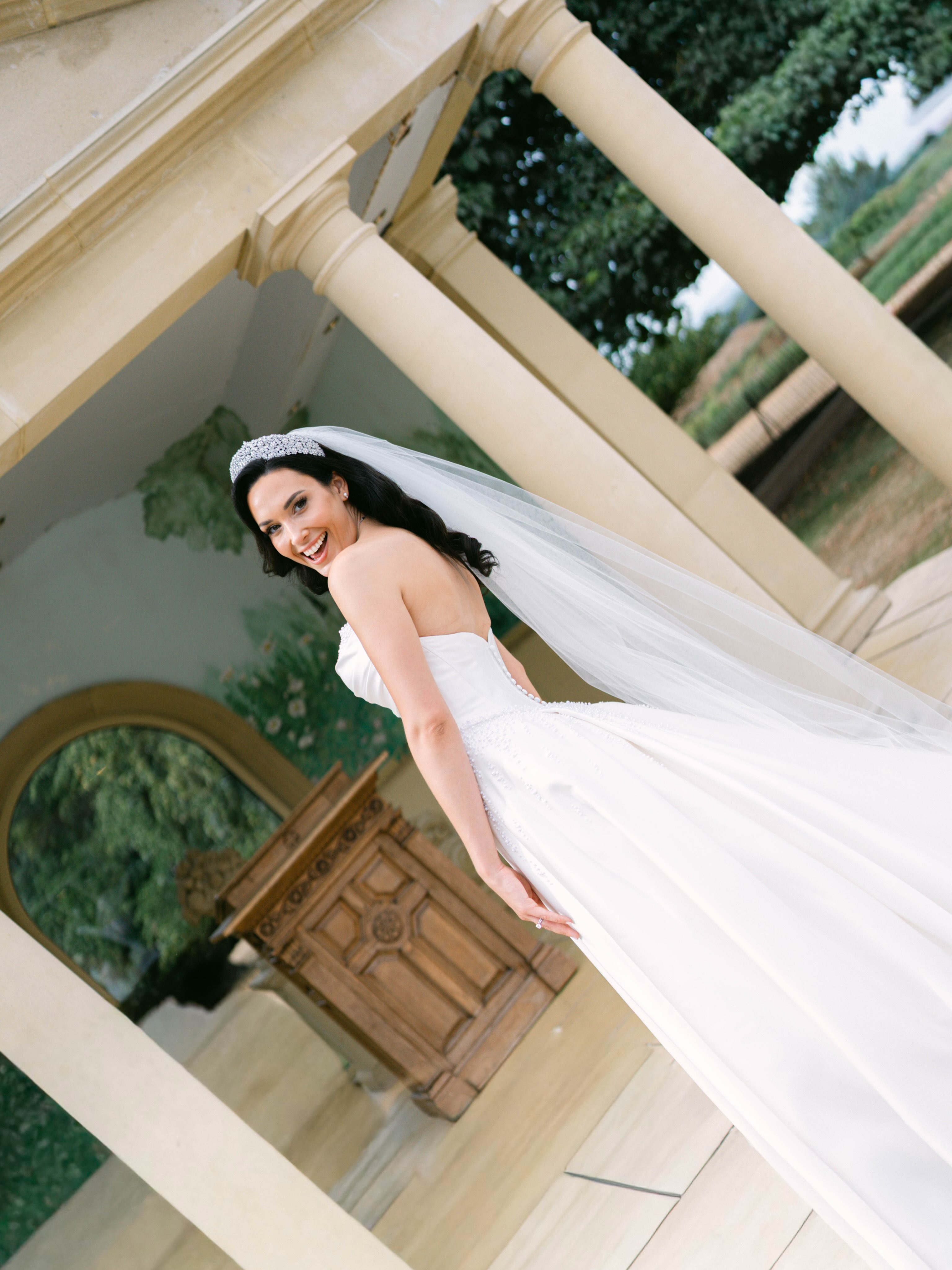 An awesome summer’s day with Beth and Conor at the beautiful Rowton Castle. Congratulations to you both. @bethjade_xo @cjacksonsmith
Photo/video @specularvisuals
Venue @rowton.castle
MUA @meganlaylandmakeup
Hair @zarabeautifulhairmakeup
Florist @dsfloralstudio
Dress @weddingbelles_4oaks
Champagne @the.champagne.pour
#rowtoncastle #rowtoncastlewedding #weddinginspo #dogsatweddings #weddingphotographer