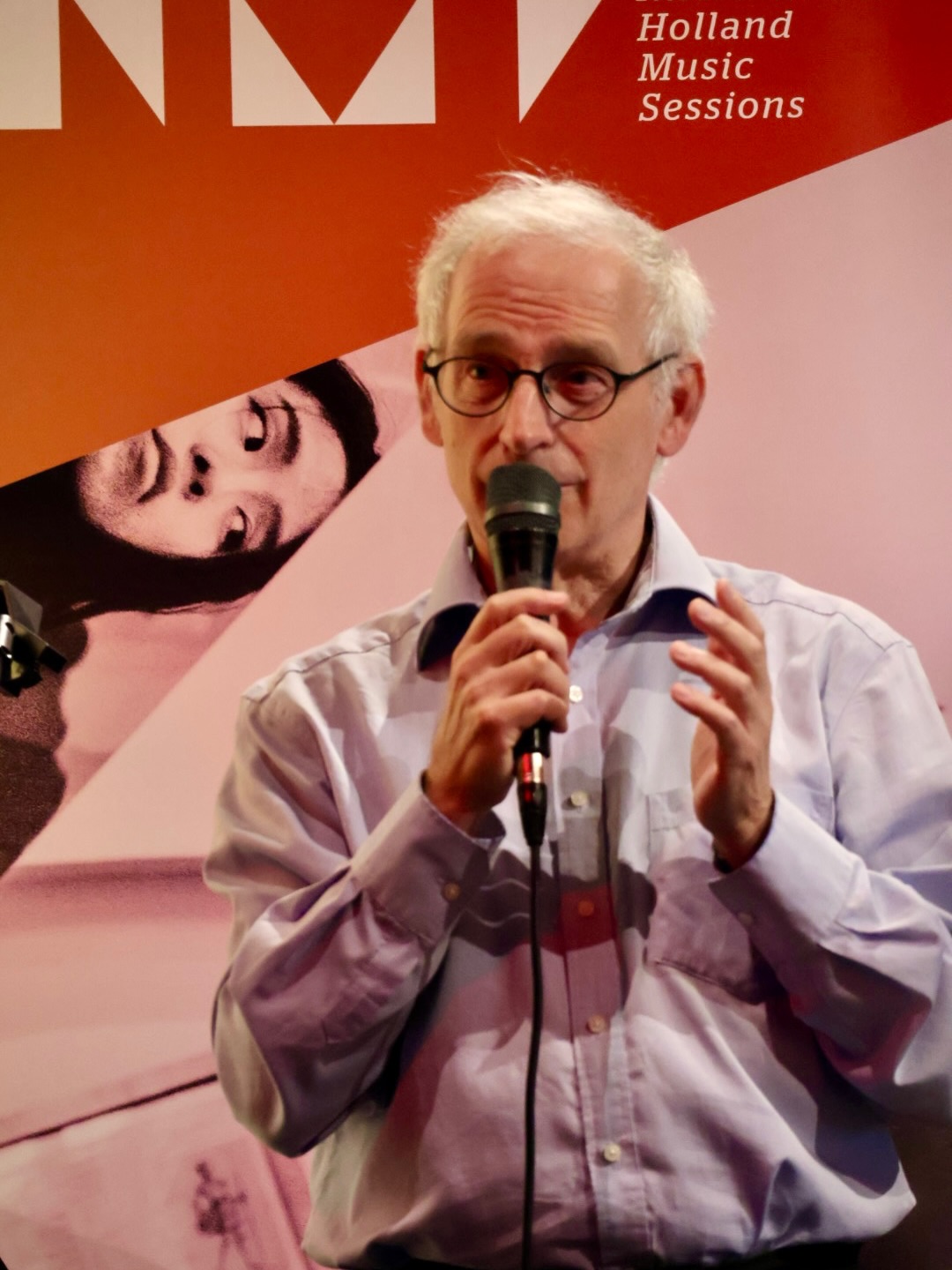 Another throwback to wonderful @ihms_festival. Pre-concert talk.