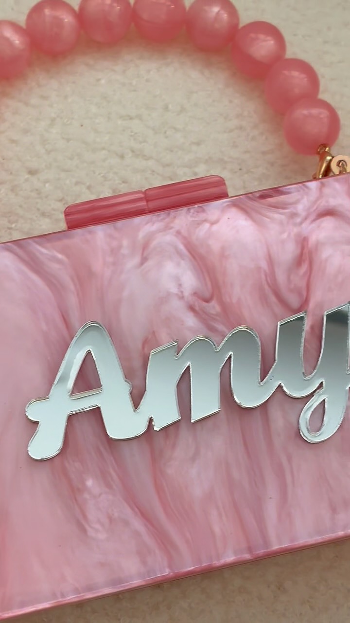 Pink marble + your name = the prettiest little accessory 💗✨
Personalised just for you, because the details make all the difference 🎀
#PersonalisedBag #PinkMarble #PersonalisedGifts #ClaudiaMaxwellDesigns