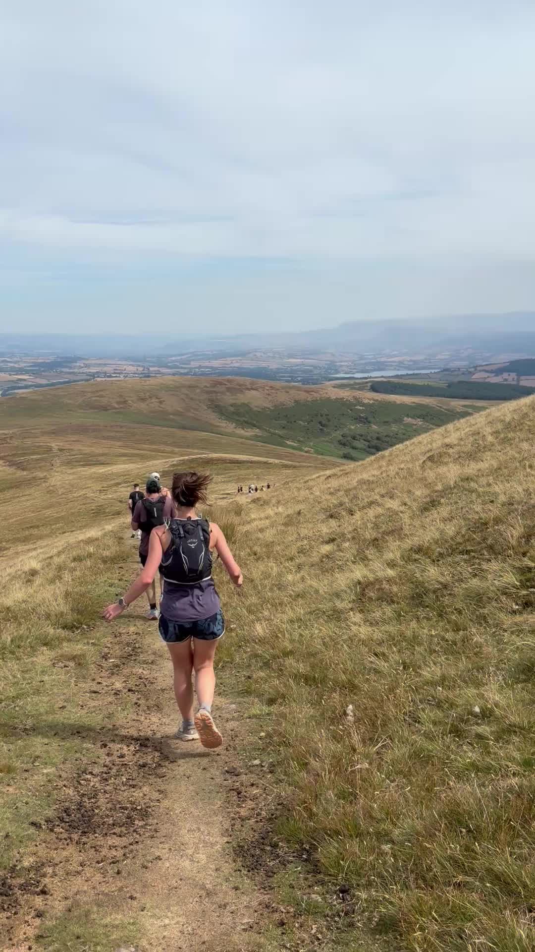 🏃🏻♀️This weekend i was meant to be running a 51k in the Brecon Beacons. For a number of reasons I didn't feel prepared for it, and thankfully @runthroughtrails offer the option to drop down a distance - so we enjoyed the 24k instead!⠀
⠀
This flexibility meant that I:⠀
⠀
😊 Felt much more relaxed heading into the event and able to enjoy my weekend⠀
⏰ Had a later start (so more much-needed sleep!) and a longer afternoon to enjoy a wander around Brecon⠀
💪 Could plan a run/hike the following day without worrying I'd overdone it⠀
🏔️ Still felt like I'd done some valuable training for my upcoming Alps trip⠀
⠀
Did I worry that I'd lost some money/overpaid for the shorter event? Not at all, I was just happy I was able to make the choice that best suited me 😅⠀
⠀
So one of the things I think can make a real difference when it comes to staying active is having a bit of flexibility built into your routine.⠀
⠀
Good intentions are great, but things change - and that often doesn't mean you've stopped caring or lack commitment, it can just mean things are busy, you are living your life and having to shift goalposts and priorities to fit everything in. ⠀
⠀
💡 That's one of the reasons we've built the Runlates memberships around a 13-week quarter rather than a monthly membership. If you need to miss a class, you have the flexibility to swap classes within the quarter with 24 hours' notice, rather than feeling like you've lost that session because you couldn't make it that particular week. And if you need to swap for a shorter/different class (for instance trade an hour on the mat or reformer for 30 minutes with some weights) - you can!⠀
⠀
💻 And there's always the option to try a class at home using the online library - from a core focused 30 min workout to a new weekly matwork class.⠀
⠀
---⠀
⠀
Q: What if I can't make my usual Pilates class?⠀
⠀
A: That's exactly where our flexible approach can help. Whether it's swapping to another class within your membership or using an online session at home, there are different ways to keep moving when your usual routine doesn't quite fit.⠀
⠀
#trailrunning #flexibility #runlates #keepmoving