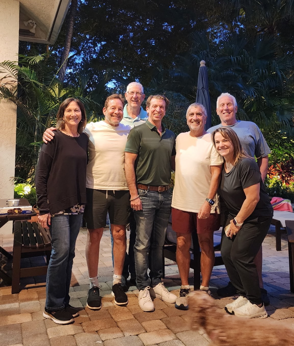 Nobody builds this season alone. Even the people who help other people need people.
Some of mine are friends I’ve had for decades. Some are coaches I hired because I got tired of trying to think my way through everything solo. Both count. Both matter just as much.
There’s this idea that needing support means you’re behind, or that you should’ve figured it out by now. I don’t buy it. The women who are doing the best in midlife aren’t the ones white-knuckling it alone. They’re the ones who built a circle of friends, mentors, coaches, whoever, and let people in.
Who’s in your circle right now? Tag them.
#MindyBaer #MasteringMidlife #MidlifeReinvention #Coaching