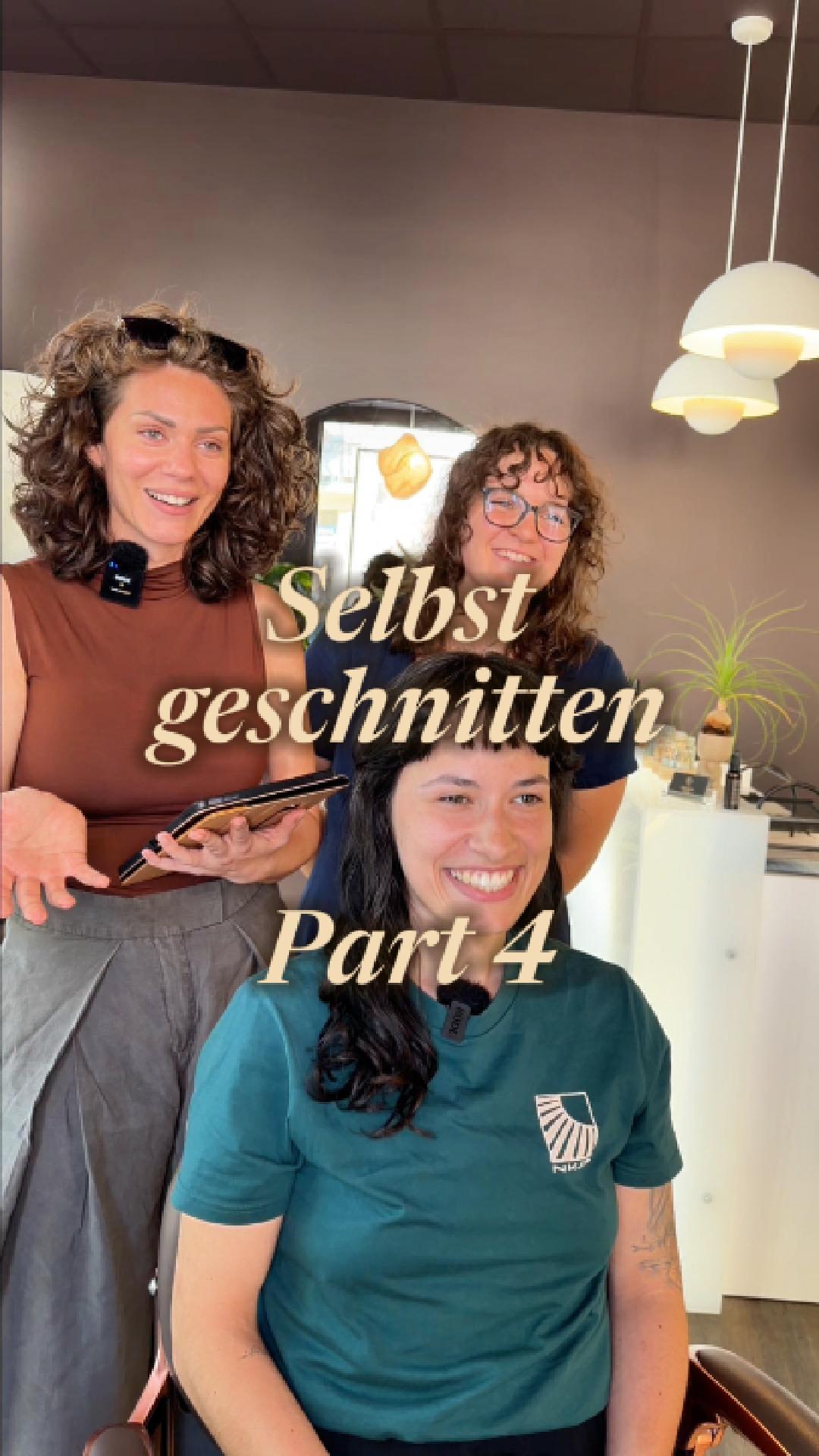Part 4 | Kundin schneidet ihren Pony selbst 🤓
Kann man machen, aber wir wollen auch die Vor-und Nachteile davon aufzeigen, wenn man welliges oder lockiges Haar hat. 😊
Terminanfrage unter lockenelite.at ✨
#pony #friseur #haareschneiden #lockenkopf