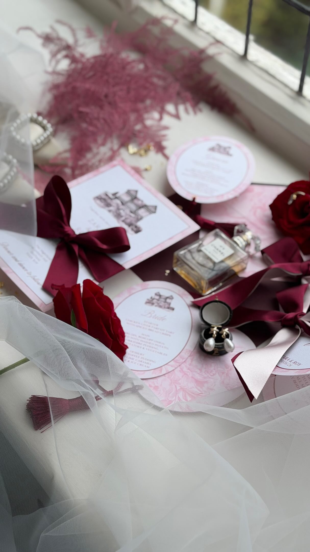 ❤️HOUSE OF ROMANCE❤️
All the colours of love and passion for this one. Such a romantic colour palette ❤️ reds, pinks, florals and finished with a venue illustration.
.
.
Venue @the_highfield_hotel @the_highfield_weddings
Photographer @emiliakatephoto
Planning & Concept @socialsbyvsm
Florals @vickijohnstonflowers
Styling @thistleandpearlevents
Models @half_dust_half_deity
Suits @alechalldriffield
Gowns @thelittlewhitedresscompany
Stationery @hervejonesdesigns
HMUA @eleanorjaynehmua
Content Creator @thesnapgirl__
Cake @cakesbymrso
Chef @chef_sanderson
Celebrant @penelopejayne.co.uk
Cars - East Yorkshire Wedding Cars
.
.
#weddingstationer #weddingstationery #weddingstationerydesign