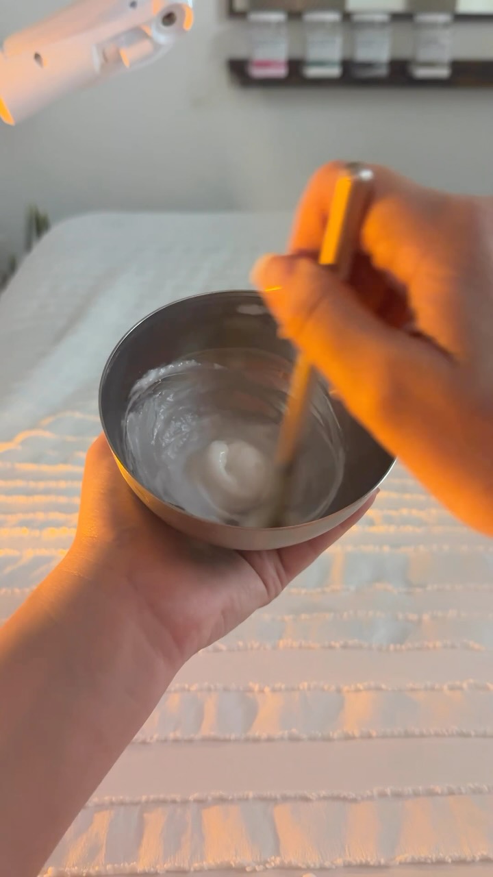 A little tropical escape for your skin ✨
Our Tropical Refresher Facial is the perfect reset when your skin is feeling dull, congested, dehydrated, or just in need of some extra TLC.
Think: gentle exfoliation, pore-clearing extractions, cooling hydration, calming ingredients + a fresh, glowing finish.
Your skin’s mini vacation, no plane ticket required. 🌴
#losangelessalon #losangelesesthetician #losangelesfacial #facials #culvercity