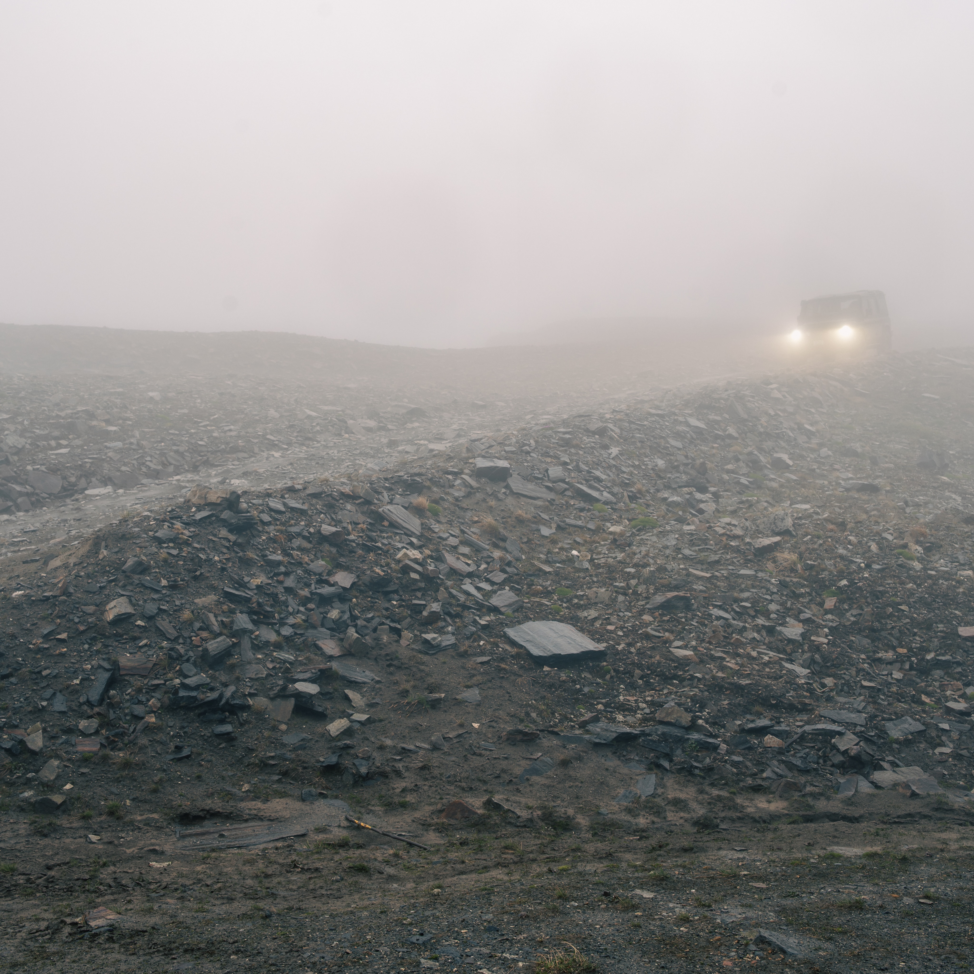 One of the highlights of this summer for sure was getting our 4x4s high up in the mountains, waiting through the storm and feeding some bugs on tte way back.
#explorebc #offroadtrip
@dmytroruksha