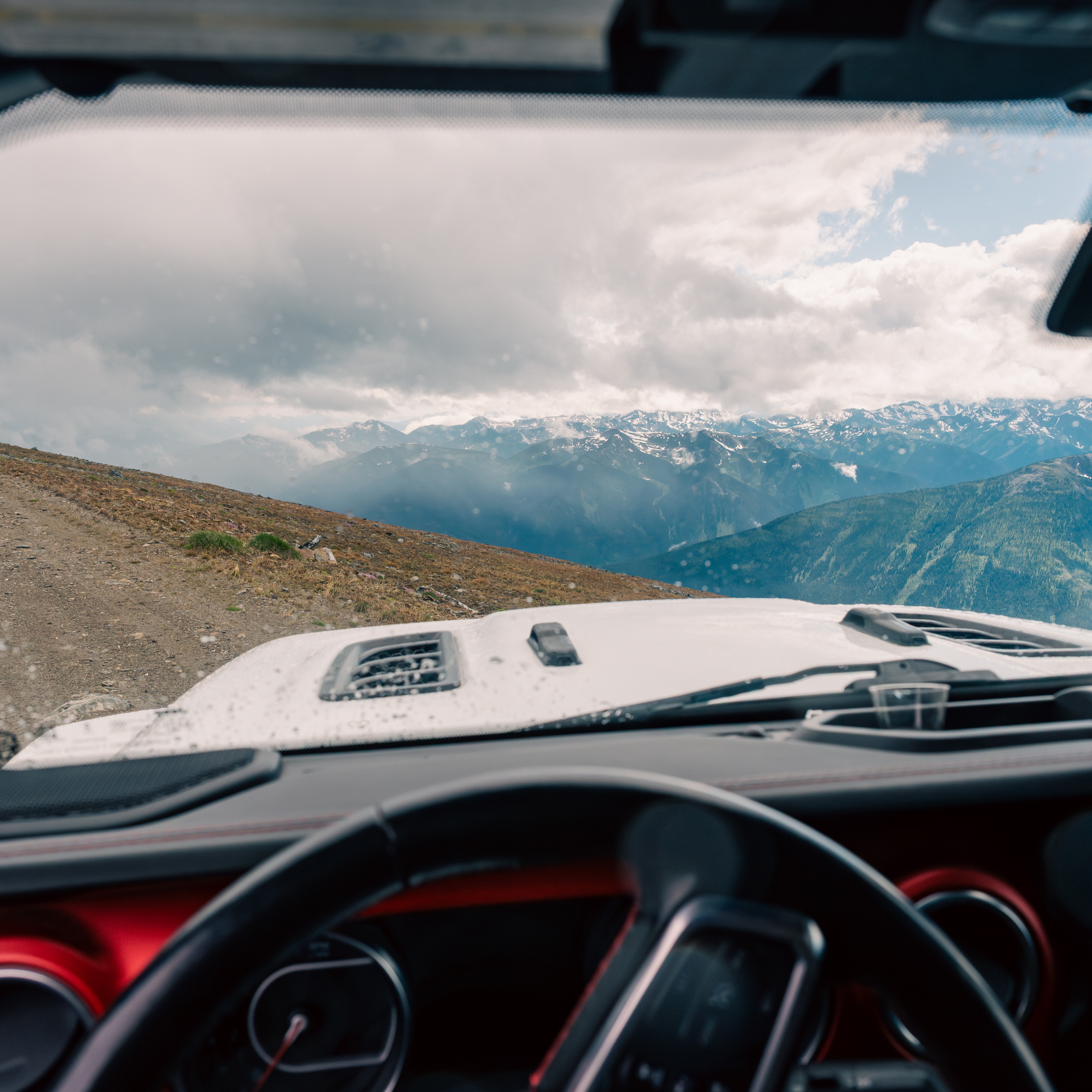 One of the highlights of this summer for sure was getting our 4x4s high up in the mountains, waiting through the storm and feeding some bugs on tte way back.
#explorebc #offroadtrip
@dmytroruksha