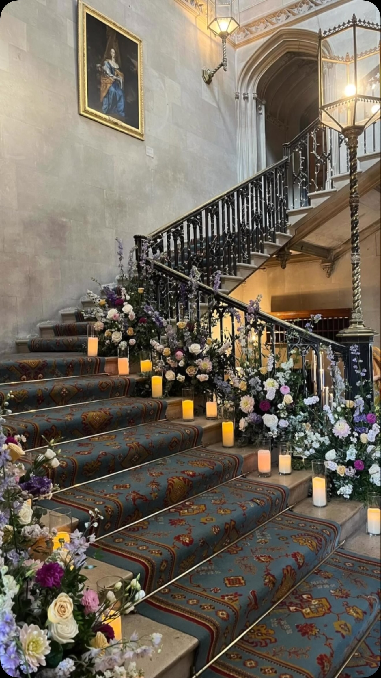 Happy 2nd Anniversary to Regina & Lewis.
How beautiful did our florals look at the stunning @ashridgehouse
#weddingflowers #weddingstyle #weddinginspiration #floraldesign #weddingflorals
