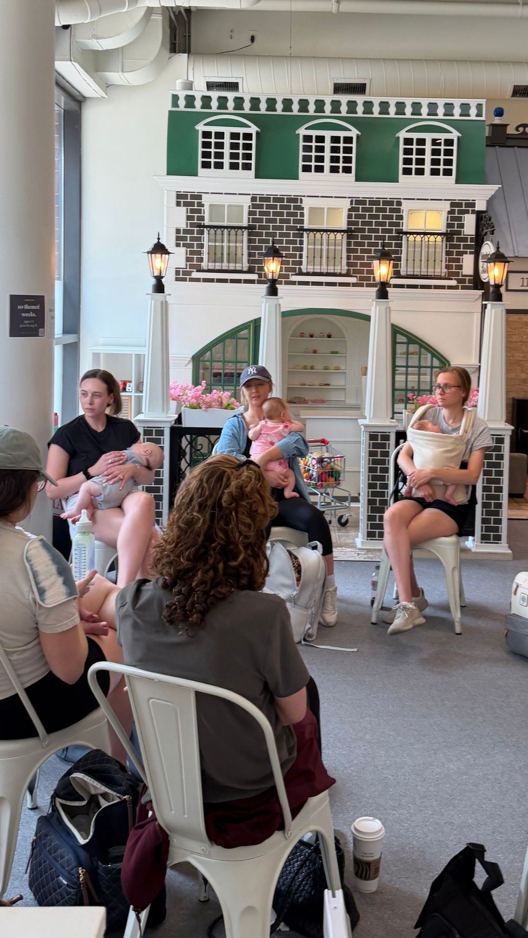 Not every mom community feels the same and the best ones aren't about having all the answers. They're about feeling safe enough to ask the questions.
The green flags we look for are simple:
✨ You don't feel judged.
✨You don't feel pressured to have it all together.
✨There's no binder, no agenda.. just real conversation about the people actually in the room.
✨You leave with something you can actually use, not just a good feeling.
✨You find yourself looking forward to coming back.
This isn't a side project for us. It's the work, every single week.
If you've found a community that makes you feel this way, hold onto it. And if you're still looking, we are here for you 🫶