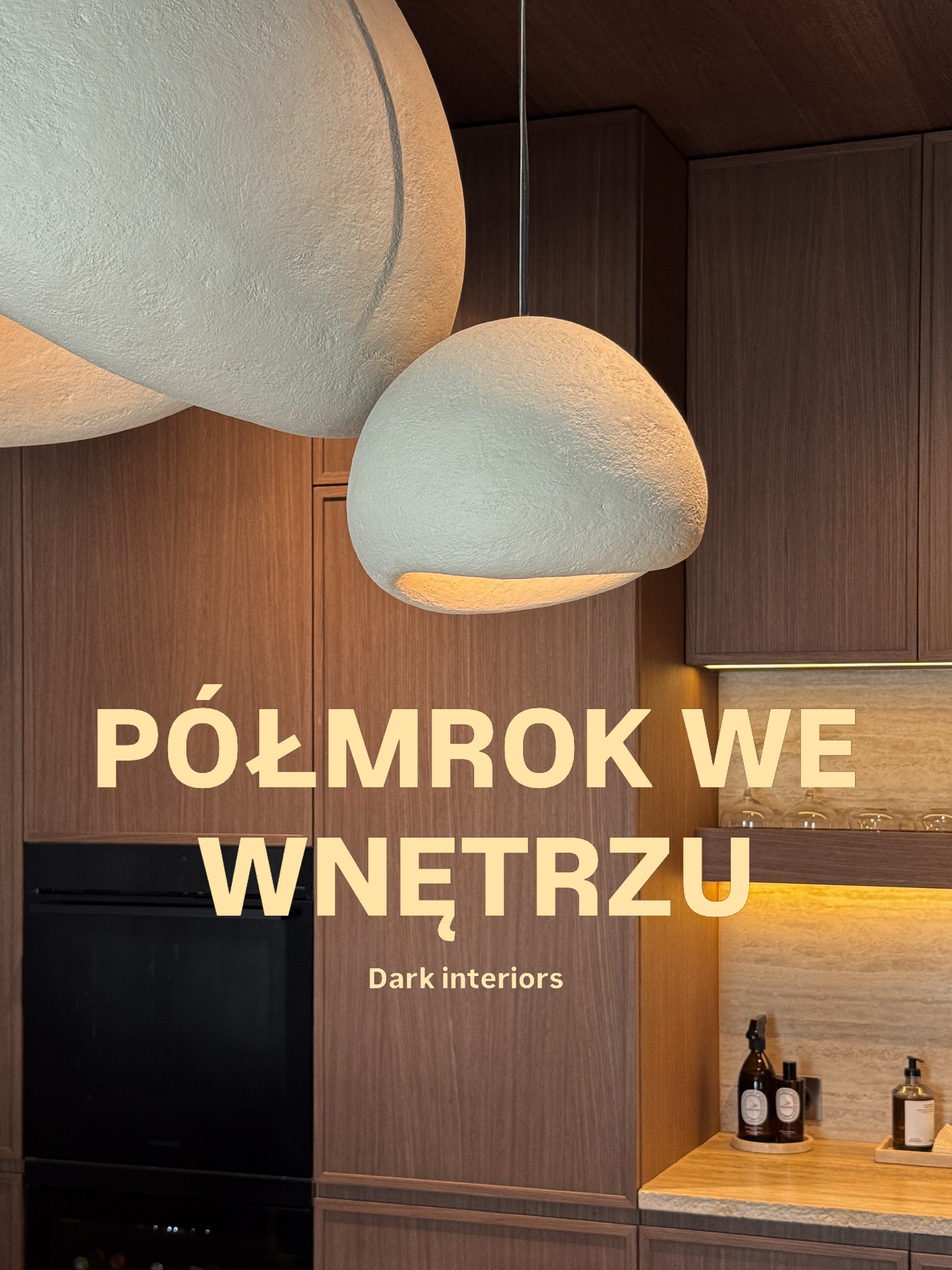 Wyjątkowo uwielbiam tą strefę dzienną z winylem montowanym na posadzce i suficie 🤎 wrażenie otulenia tym drewnem które odczuwamy już na samym wejściu do mieszkania jest jedyne w swoim rodzaju. Czekamy jeszcze na sofę i ostatnie dodatki ✊
#kuchnia #projektwnętrz #wnętrze #projektłazienki #interior