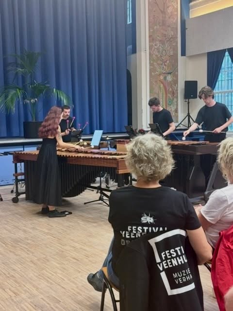 This morning we had one of those concerts we’ll always call unique. 🎶
We played in the concert hall of an active prison, first for the audience of @festivalveenhuizen and then again for the inmates of the prison. An unforgettable experience and a very special way to share music. ❤️
And now… we’re getting ready for tonight’s Garden Concert! 🌿🎶 Hopefully you already got your ticket, because it’s sold out! 🙌
See you tonight! ✨