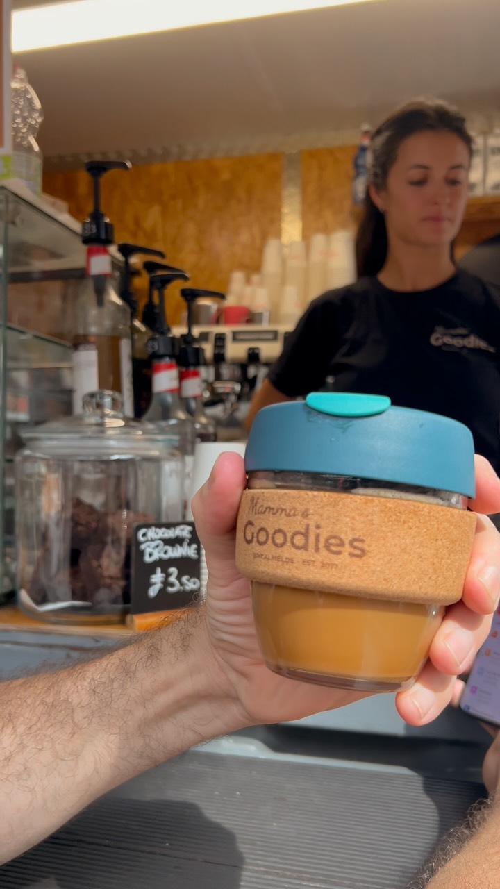 Refill. Reuse. Repeat. ♻️☕
Our new Mamma’s Goodies cups have landed 🫳
Bring your cup back for your favourite coffee, skip the single-use cup.
Want to earn your own cup? Grab a Mamma’s Goodies loyalty card and start collecting NOW
Good coffee, fewer cups, bigger smiles 🤍
📍 Spitalfields Market
#MammasGoodies #SpitalfieldsMarket #Sustainability #ReusableCup #coffeebar