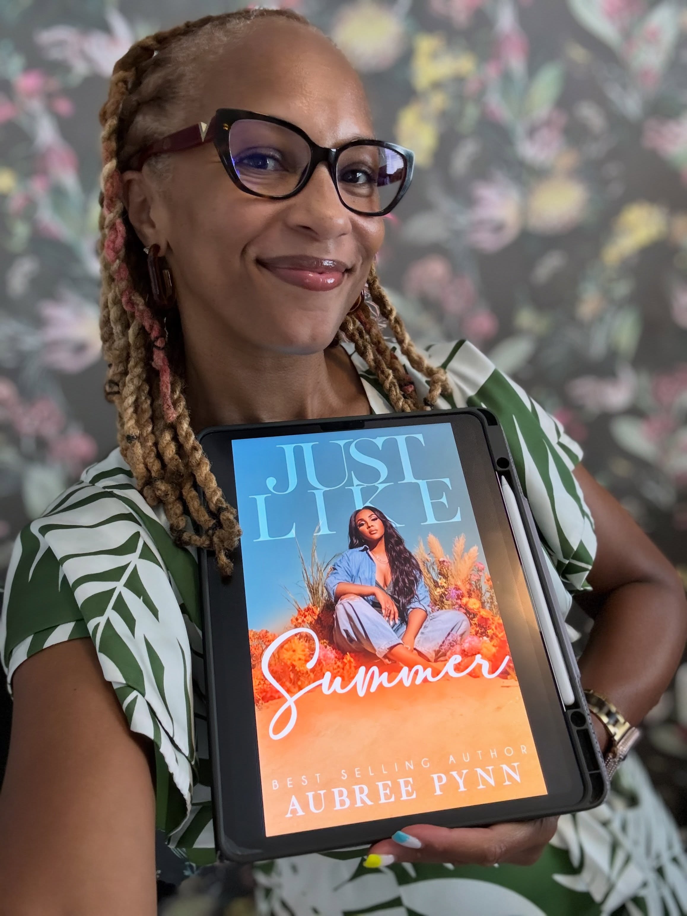 I was reading another book, it wasn’t keeping my interest, saw this one from @bigpynnie pop up and devoured it in 2 days. I could not put it down! This is my 2nd book of hers in as many weeks. I think we got together now 💁🏽♀️
•
It’s a good mix of good girl/bad boy, hood politics, family capital D drama and your first grown up love. It’s the right amount of messy where you’re crying as you read, laughing at the banter and then crossing your legs because the sexy sexy times be real sexy😏
•
Kamilla and Cairo were made for each other. And having the support of wonderful friends and family only makes it stronger and better.
4.5 out of 5 stars/Highly recommend
#blovesthelove
#romancereadersofinstagram
#blackbookstagram
#romancebookrecs
#hoodlove