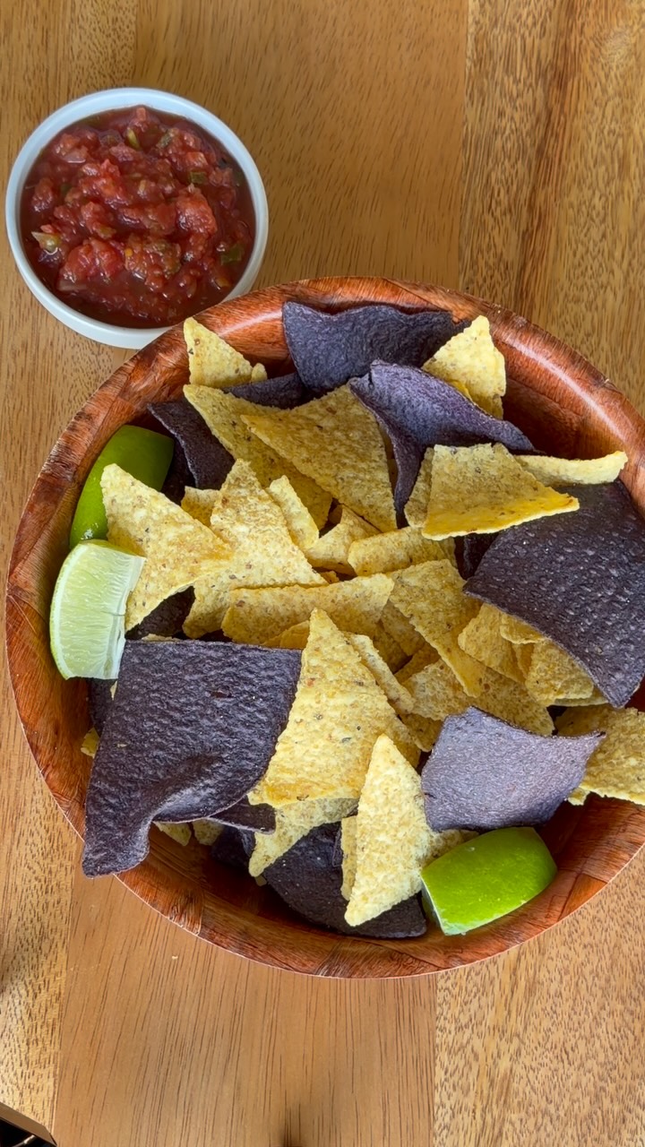Did you know The Honey Bar offers more than just refreshing drinks?
We also offer a pupu menu for some light bites while you sip on a refreshing mead flight!
Our Selection:
Tinned Fish (Your choice of fish)-$16
Chips and Salsa-$5
House Made Olives-$7
Mixed nuts-$3.50