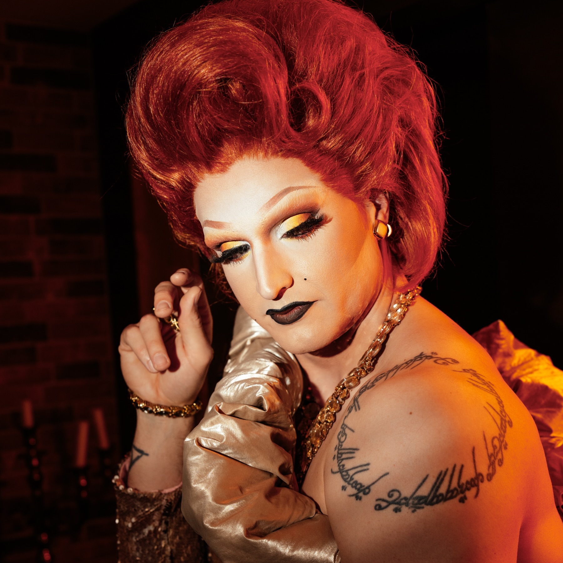 I wasn’t gone. I was in hibernation.
Some things needed silence. Some things needed distance.
Not everything or everyone deserves to be remembered.
The summer was quiet. So was I.
But every hibernation eventually ends.
And something is waking up.
#GameON #SwissDrag #DragQueen #Hibernation #summer