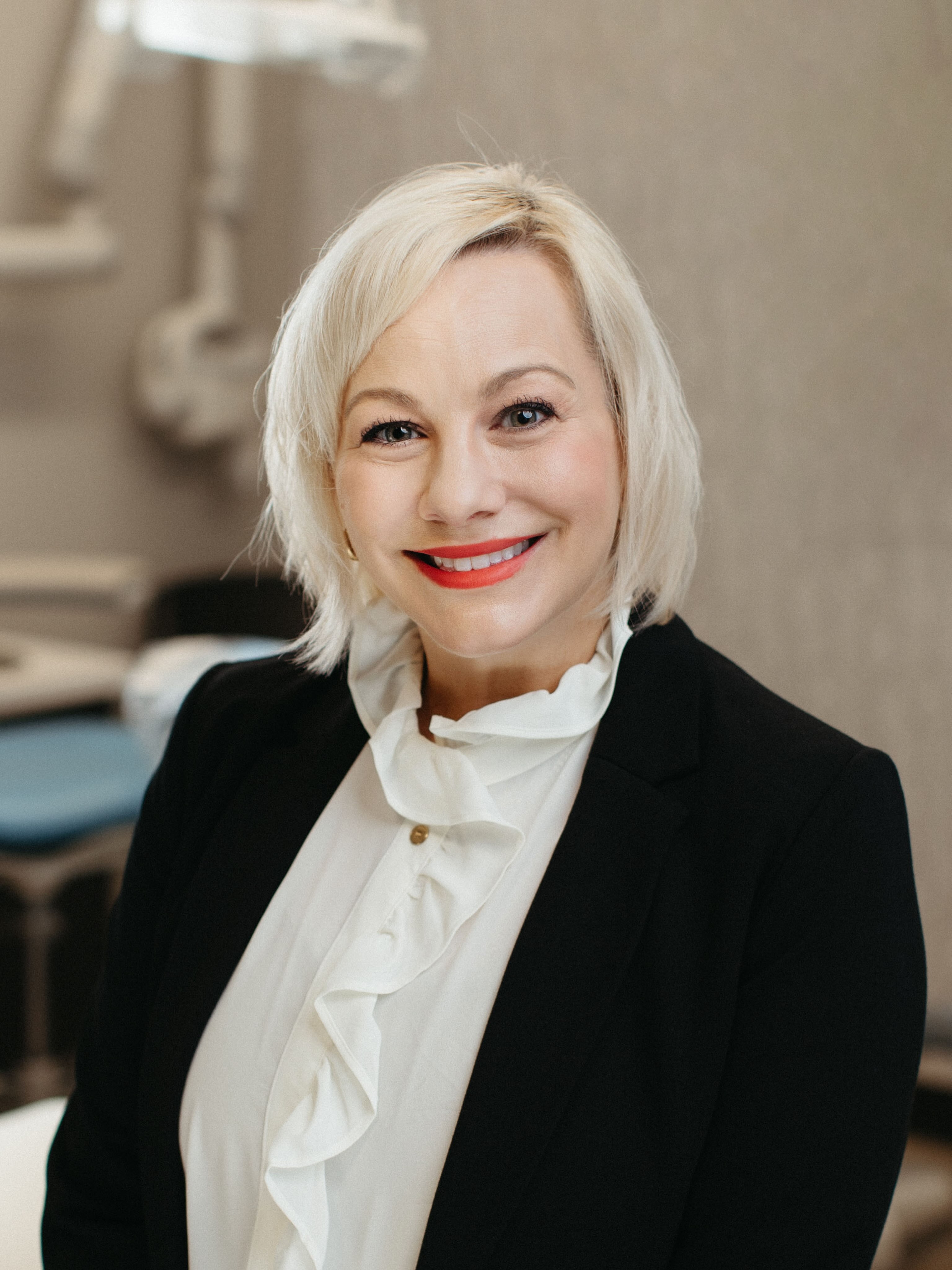 We are walking on sunshine ☀️ here at LFD! Krystal, our new dental 🦷 hygienist, is an absolute ray of warm sun as our newest team member! She exudes joy and positivity in each patient interaction. As an experienced hygienist we are grateful for the knowledge and skill set she brings to the office. Please welcome her at your next visit! #krystalrdh #dentalhygiene #lohrfamilydentistry #drlohrdds #drcunninghamdds