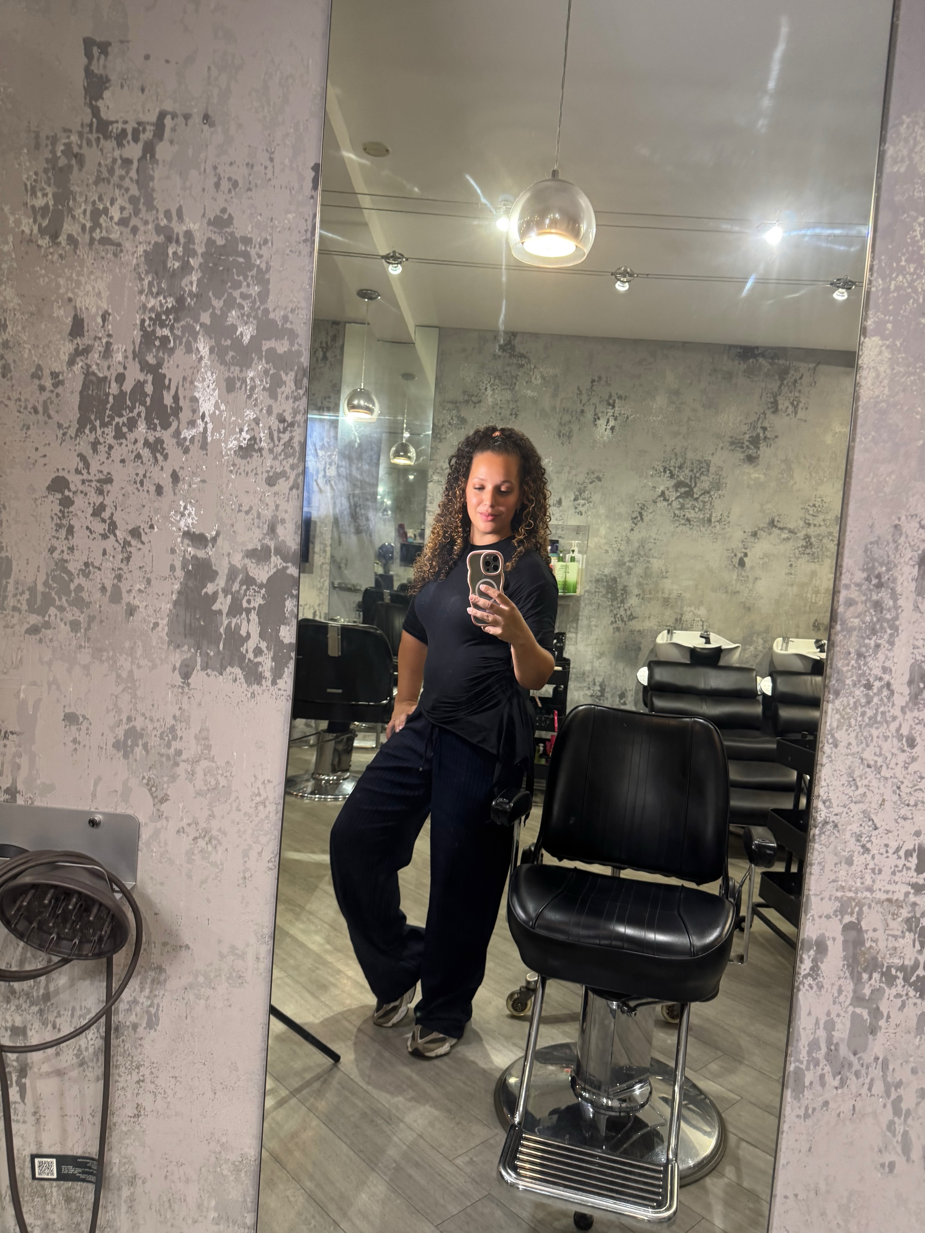There’s something so special about being back in this space doing what I love. 🥰
My heart is FULL. So grateful, so blessed and exactly where I’m meant to be. 💜
Just needs a little shaping..
Wow. Just wow.
She didn’t realise this was possible. ✨