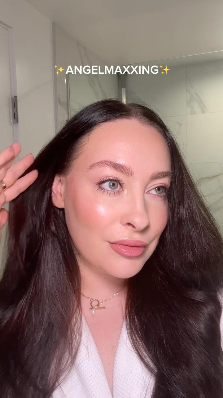 Don’t ask me for matte anything 🤭 comment PRODUCTS to see everything I used for this look 💫