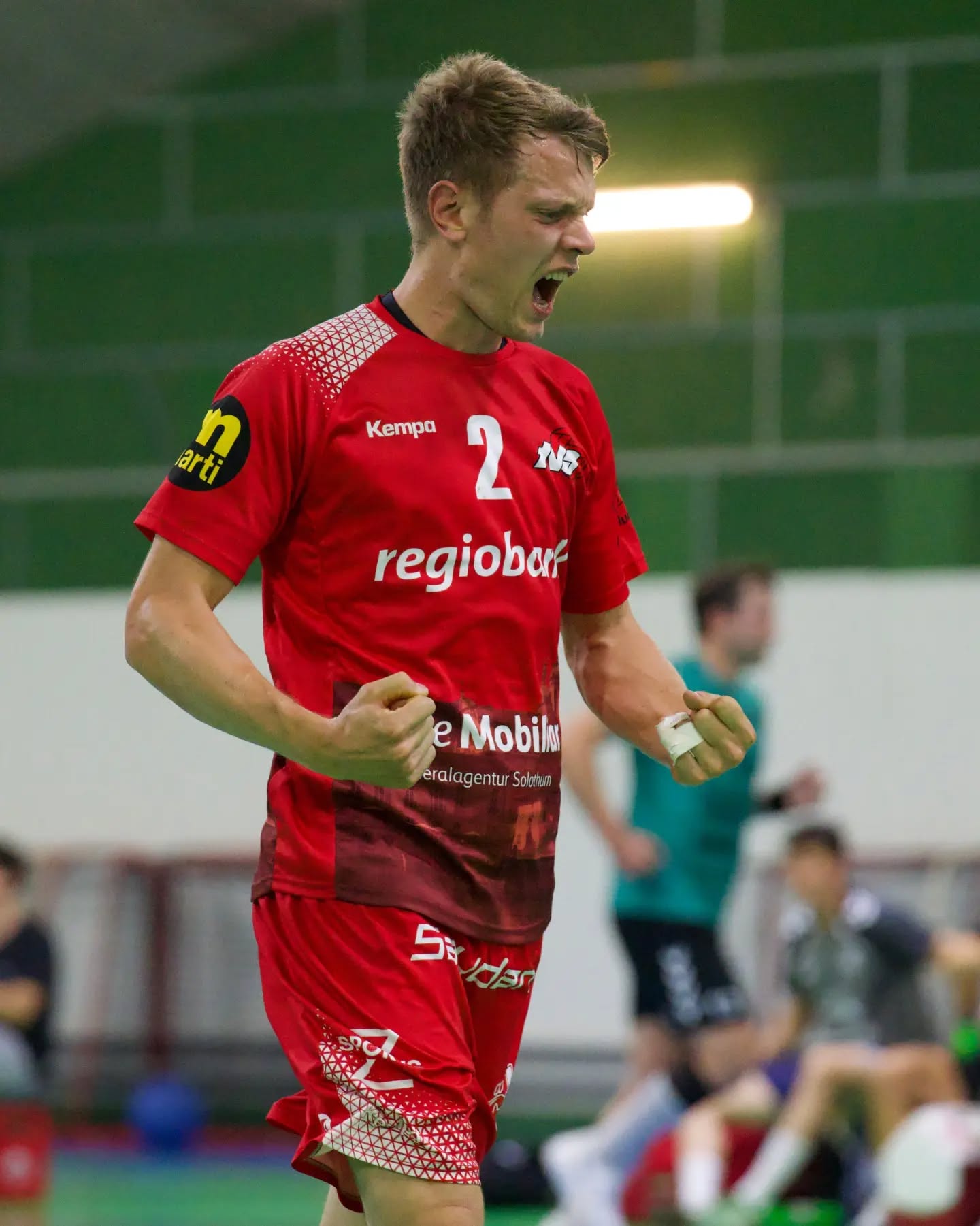❤️🤍 HEIMSIEG im CUP ❤️🤍
📸: @akimi.photography
#handballschweiz #mobiliarhandballcup #handball #solothurn #heimsieg