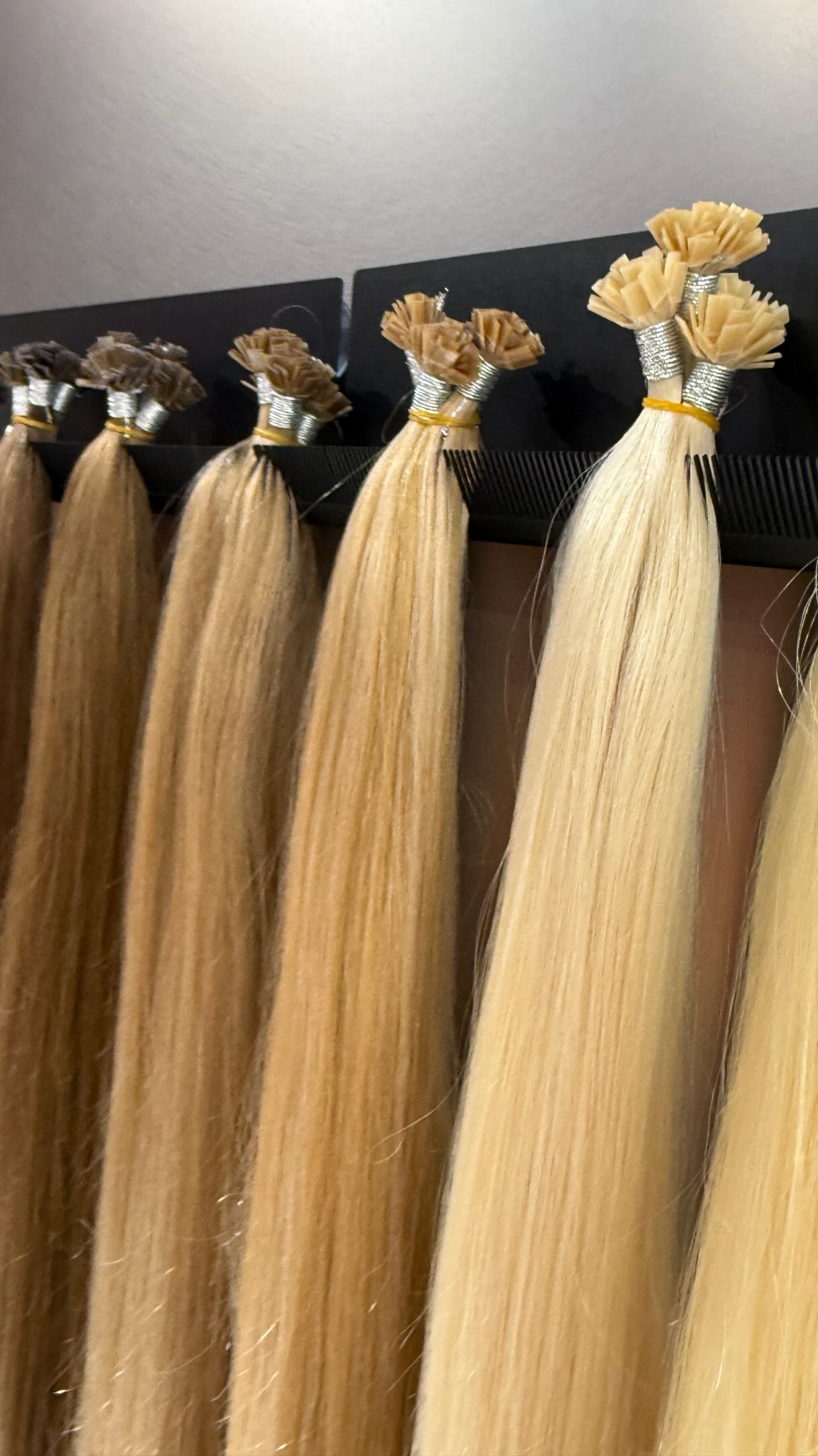 📈Upgrade Your Salon Quality with Direct Factory Supply
❓Why top stylists choose Extenzy:
👍100% Premium Remy Hair
💪Silicone-Free: Retains natural shine and long-lasting durability
📌Unmatched Batch Consistency & Durability
🔐Manufactured by the world’s top-tier factories
✅We support both Bulk Wholesale & Custom Orders.
📮Email: extenzyhairextensions@gmail.com
☎️WhatsApp: +971 0505270202
#DubaiHair#DubaiSalon#HairSupplier#HairFactory#WholesaleHair
