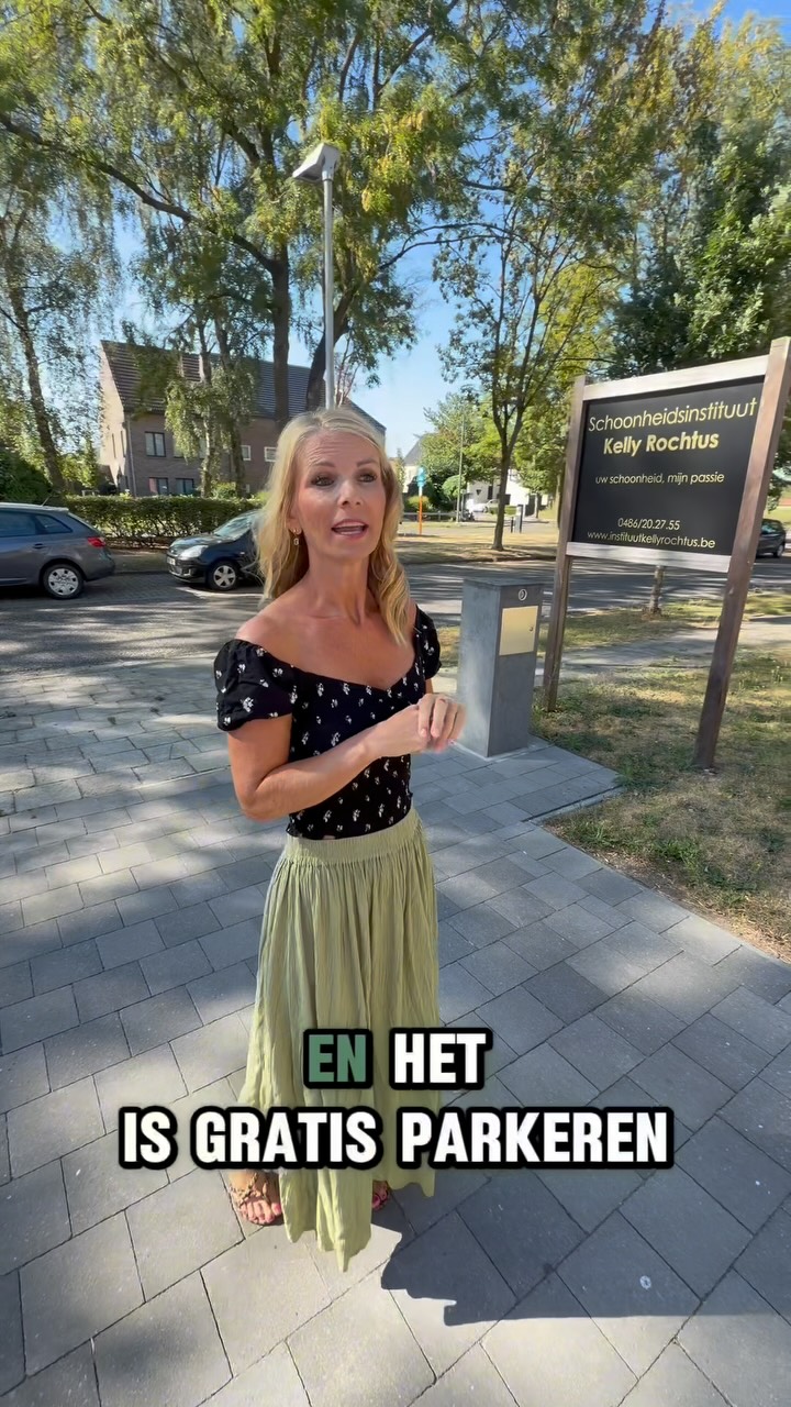 Beauty-afspraak én ineens een dagje shoppen? We like. 😏🛍️
Bij ons parkeer je gratis voor de zaak én kan je je elektrische wagen opladen terwijl jij geniet van je behandeling. ⚡️🚗
En nu je er toch bent… combineer je afspraak met een bezoekje aan Wijnegem Shopping. 🤍
Self-care, shoppen én een opgeladen auto.
Wij noemen dat gewoon efficiënt plannen. 😂
