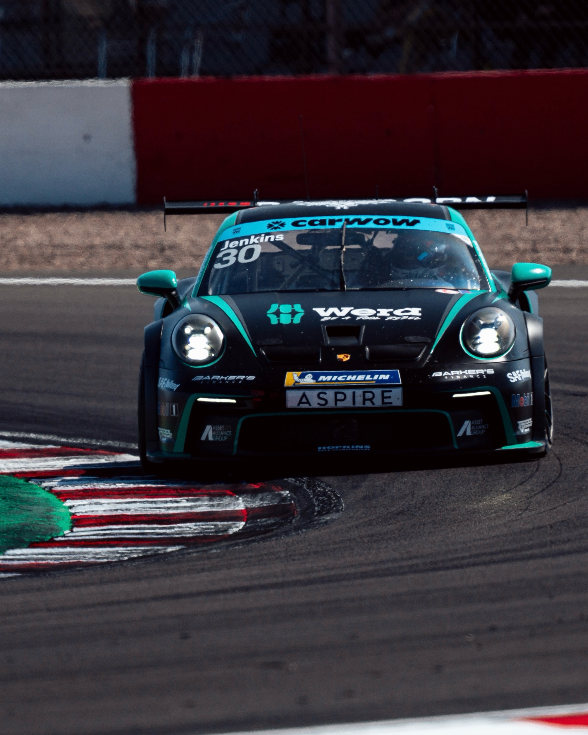 P2 at the double ✌️ Lost out on second to an optimistic move on the road, but the clerk reversed the position post race 🔄
A lot of effort went in to this weekend and we are proud to come away with two more podium finishes 🏆
Neither me nor the team are content with finishing second though, so we’ll be working even harder to be on the best form for Croft next.
#willjenkinsracing #carreracupgb #motorsport #btcc @porscheraces_gb @carwow @allianceraceuk @weratoolsuk @weramotorsport @teamparkerracing @hopkinsracetransporters @asset_alliancegroup @reefertrailercentre @safholland_uk @thegreengroupuk @wstransportation @toolmaniacuk #weraallianceacademy