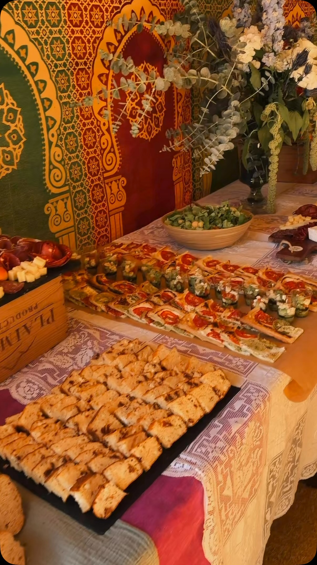 Retour sur le buffet de ce week-end ✨
Des couleurs, du fait maison et surtout… beaucoup de gourmandise 🤍
Pour un anniversaire, un baptême, un repas d’entreprise, un vin d’honneur ou simplement pour se retrouver entre proches, je crée vos buffets sur mesure selon vos envies et votre événement 🥂
📍 Ô Relais de Chloé – Blajan
📩 Devis et renseignements en message privé
Et vous, vous êtes plutôt verrines, mignardises ou planches gourmandes ? 😋
#BuffetTraiteur #FaitMaison #Comminges
#HauteGaronne #TraiteurComminges