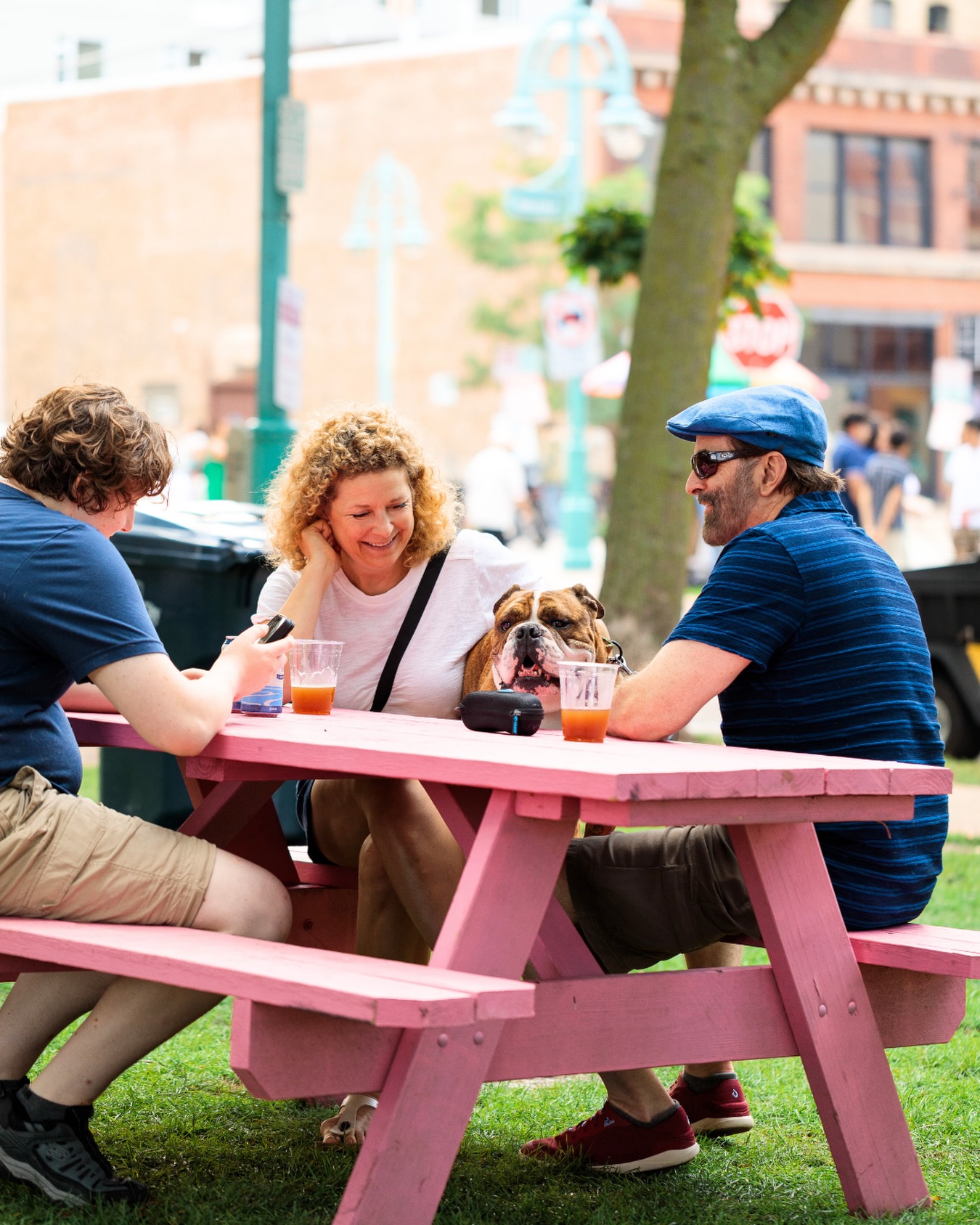 Sitting pretty this weekend at the @thirdwardbeergarden ๐๐ป
๐ธ: @laurelyn.harrig