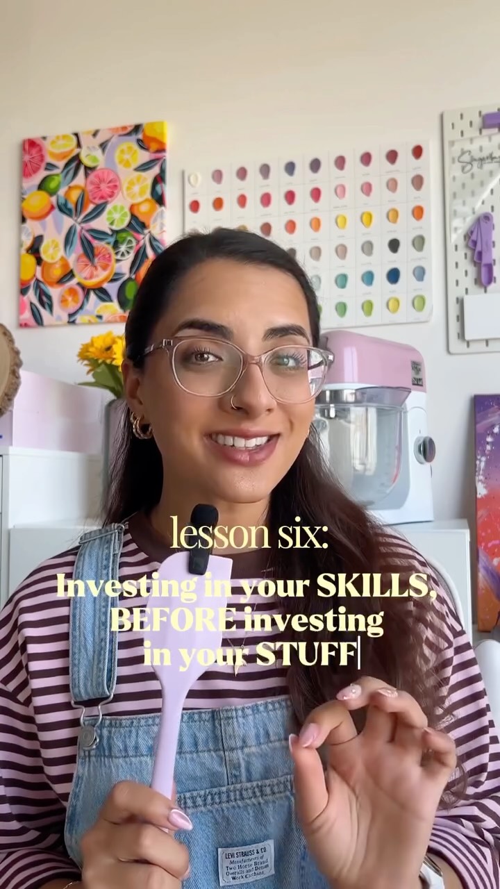 When you’re starting out, it’s SO easy to think you need every tool, colour, cutter and piece of equipment before you can create amazing work
You don’t
Learn the basics, practise your craft and invest in becoming better at what you do FIRST. The fancy stuff can come later
And if royal icing or biscuit decorating is the skill you’re working on, I have a whole library of online courses designed to help you learn at your own pace - head to the link in my bio to have a look!
See you next week for Lesson Seven x