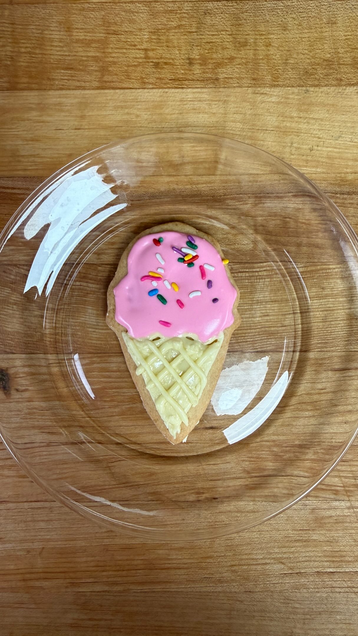 Our Fall Cookie Decorating Fundamentals class is coming 🍂🍪 Learn the fundamentals of cookie decorating while creating festive fall-inspired designs! Perfect for anyone looking to practice their decorating skills and get creative for the season.
Saturday, September 5, 11 AM
Reserve your spot at the link in bio!
#cookiedecorating #bakingclass #lafoodie #lacookingschool