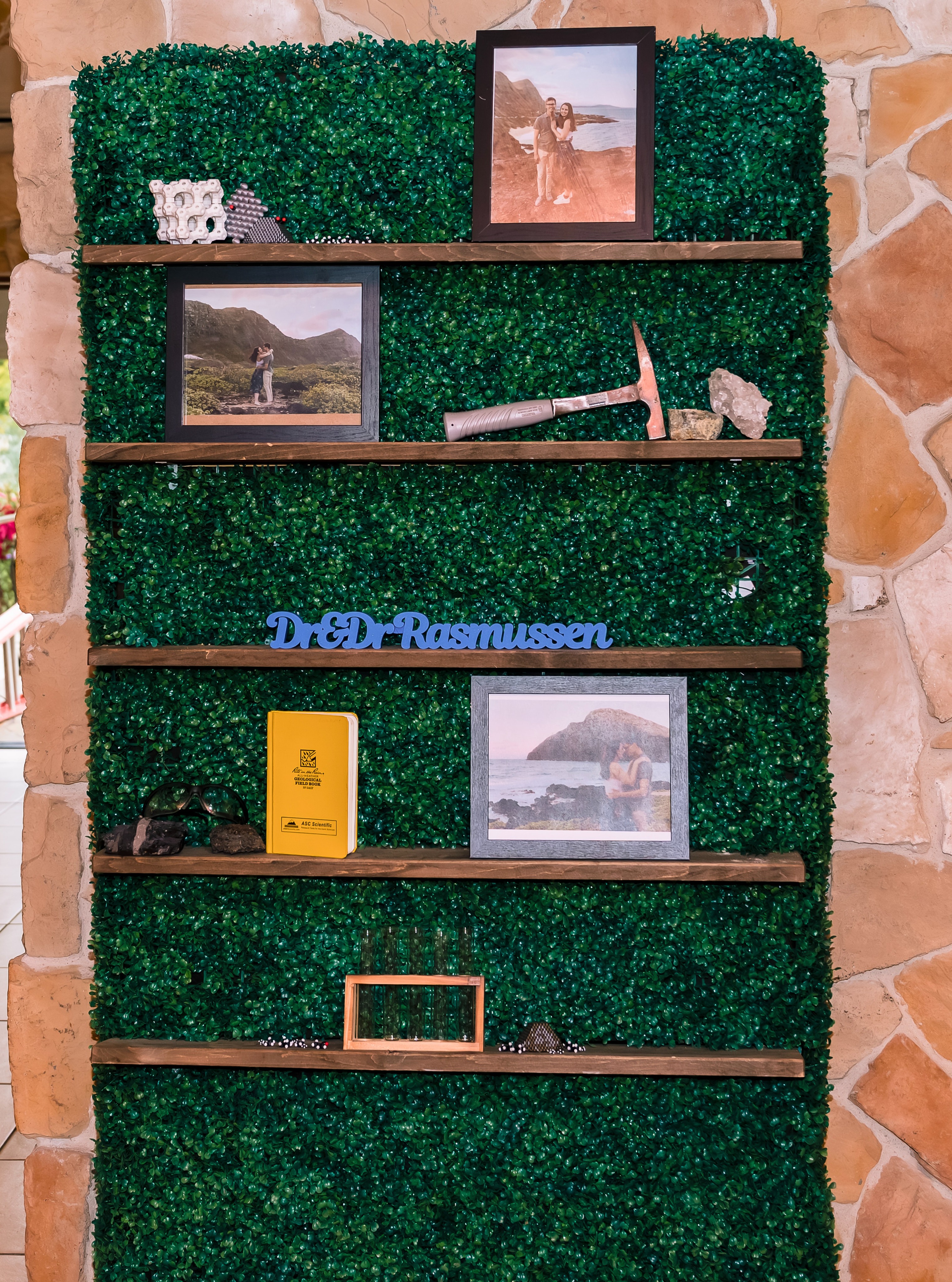 Every detail tells a story. 💚✨
We love seeing couples make our spaces their own and create displays that are completely personal to them. From favorite photos to little details that showcase who they are, it’s those personal touches that make a wedding feel truly theirs.
Your wedding day should be a reflection of your love story — and we love being the backdrop for it. 💍💚
@alexsegallphoto
#BaldoriaOnTheWater #WeddingInspiration #WeddingDetails #ColoradoWedding #LakewoodWedding #WeddingVenue #MakeItYours