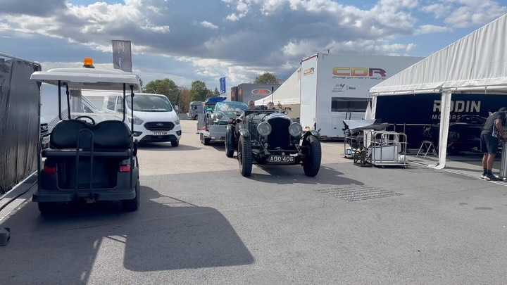 Well that’s what you call arriving in style!
A huge thank you to my uncle Alex Sharphouse for giving me a lift to the track in this awesome 1931 8-litre Bentley.
This amazing car had previously been owned by the @TeamParkerRacing family for around 60 years.
That made it extra special to see it deliver their latest and greatest 911 GT3 Cup car to the circuit.
#willjenkinsracing #carreracupgb #motorsport #btcc @porscheraces_gb @carwow @allianceraceuk @weratoolsuk @weramotorsport @hopkinsracetransporters @asset_alliancegroup @reefertrailercentre @safholland_uk @thegreengroupuk @wstransportation @toolmaniacuk #weraallianceacademy