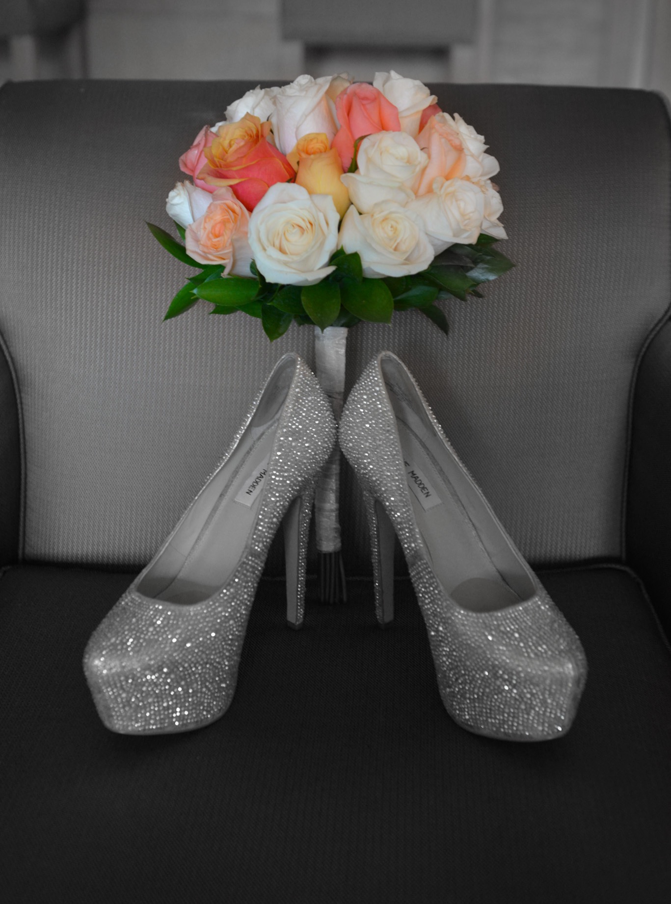 Ready to walk into forever in these. 🥂👠 #weddingshoes #weddingdetails #weddingbouquet #weddingphotographer #weddingphotography #ovationphotographyanddesign #weddinginspiration #bridalstyle #wedding
