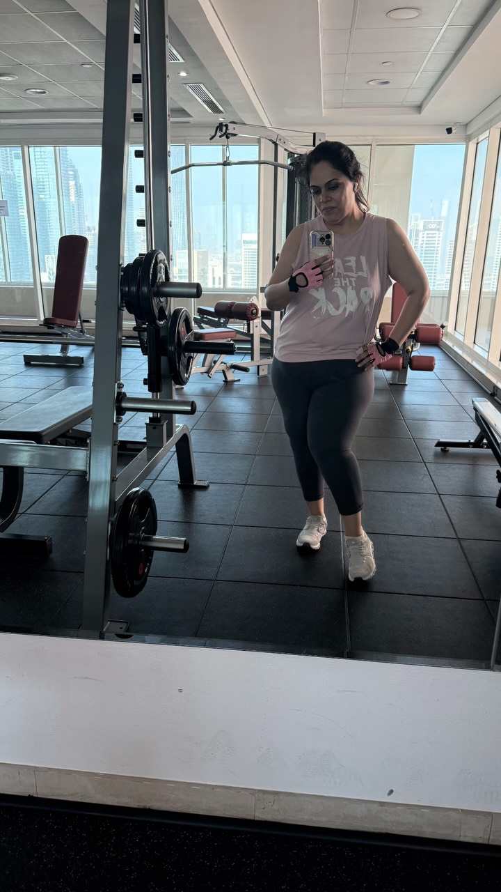 “I don’t have time.”
“I have no energy.”
“I don’t feel like going all the way to the gym.”
“I’ll do it tomorrow.”
Excuses? Yes. But also very real thoughts that all of us, including me, have sometimes.
Life gets chaotic. Energy levels change. Motivation comes and goes. And not every day is going to feel the same.
But sometimes, those are exactly the days when we need to refresh, reset and restart. 💪
So, for anyone who is willing to give themselves another chance, this one’s for you. ❤️
This morning, on Raksha Bandhan, I already knew sweets were going to be part of the menu 😄 So instead of overthinking it, I decided to give myself a good head start to the day.
I didn’t have enough time to travel to my usual gym, so I went to the gym in my building instead. The cardio machines were limited, so I worked with what I had and chose strength training.
I lifted heavier than usual, finished with a good stretch, and made sure I got a solid workout in before my first meal of the day.
Not to “earn” the sweets. Not to punish myself for eating them. But simply because I knew I would feel better knowing I had already shown up for myself that morning.
And yes… it definitely made enjoying those Raksha Bandhan sweets a little more guilt-free. 😄🍬
The reminder I needed today: You don’t always need the perfect gym, the perfect amount of time or the perfect mood. Sometimes, you just need to show up, do what you can, and keep going.
Refresh. Reset. Restart. ✨
#fitnessmotivation #fitnessjourney #workoutmotivation #strongereveryday