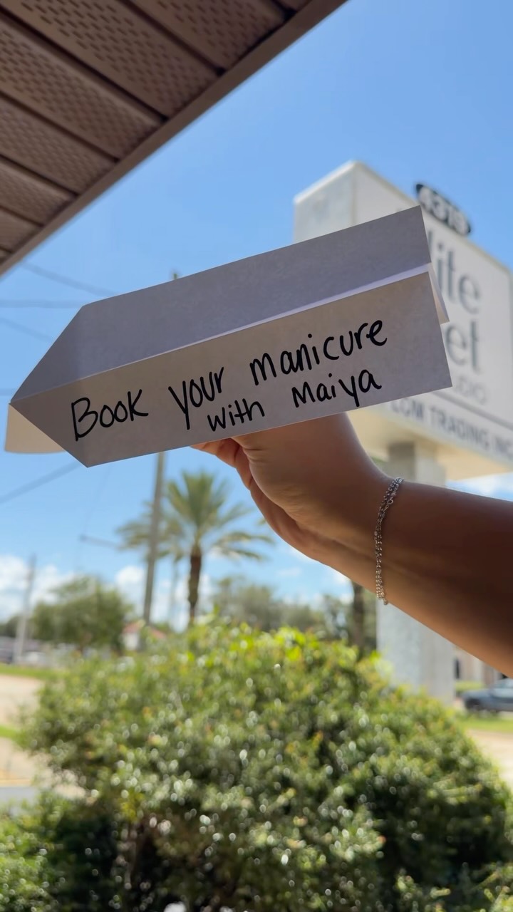 Even the plane knows it’s time to book your manicure! ✈️
Call or text to book with Maiya 🤍
#daytonabeachnailtech #portorangenailtech #portorangesalon #portorangefl