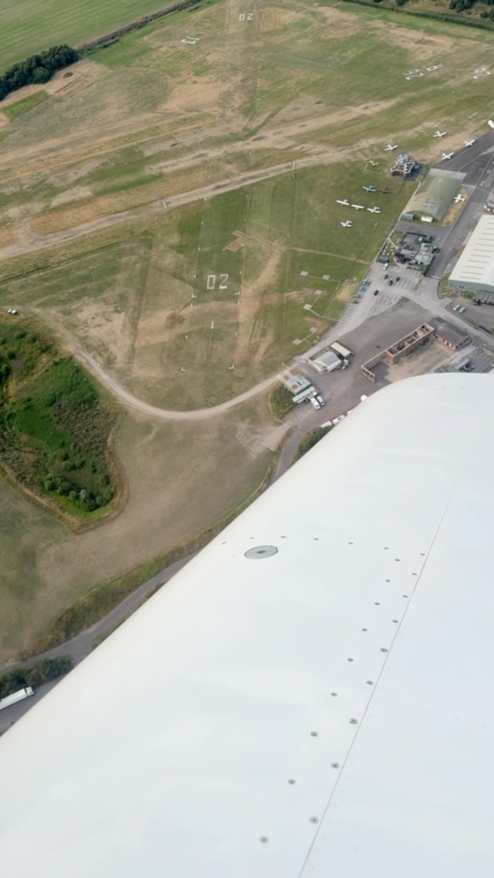 Weโve finally gotten a little bit of rain this week meaning our runways are looking nice and green again.
But even a little bit of rain isnโt stopping us getting plenty of visitors both airside and landside.
Why not come for a visit and spend the day watching aircraft and getting a bite to eat at the @theclubhouse_mcr
Thanks to @bartonraff @dandan.heliman and @ryanbaxter.20 for the videos!
#bartonaerodrome #aviation #aviationphotography #aircraft #generalaviationlovers