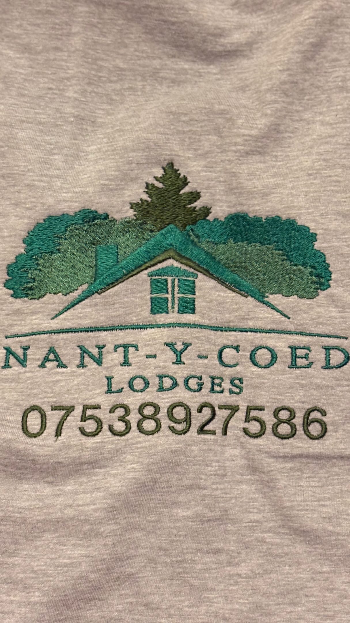 Latest team member is on the move so time for work!
Thanks so much to @serenhandmadex for our new uniform!!
#midwales #smallbusiness #newuniform #visitwales #lodgeswithhottubs